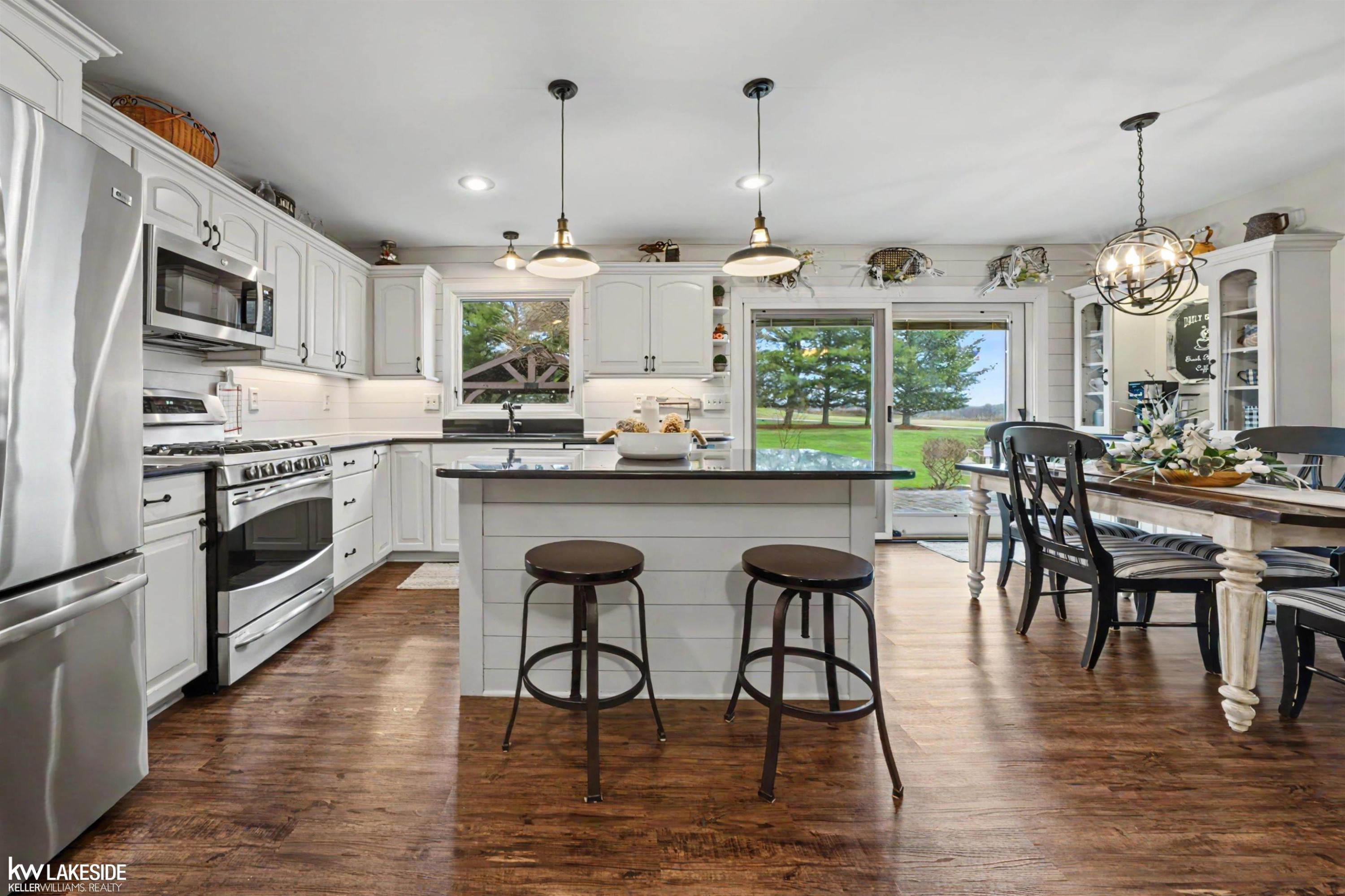 1201 Yule Drive, Leonard, MI 48367 — Photo 59