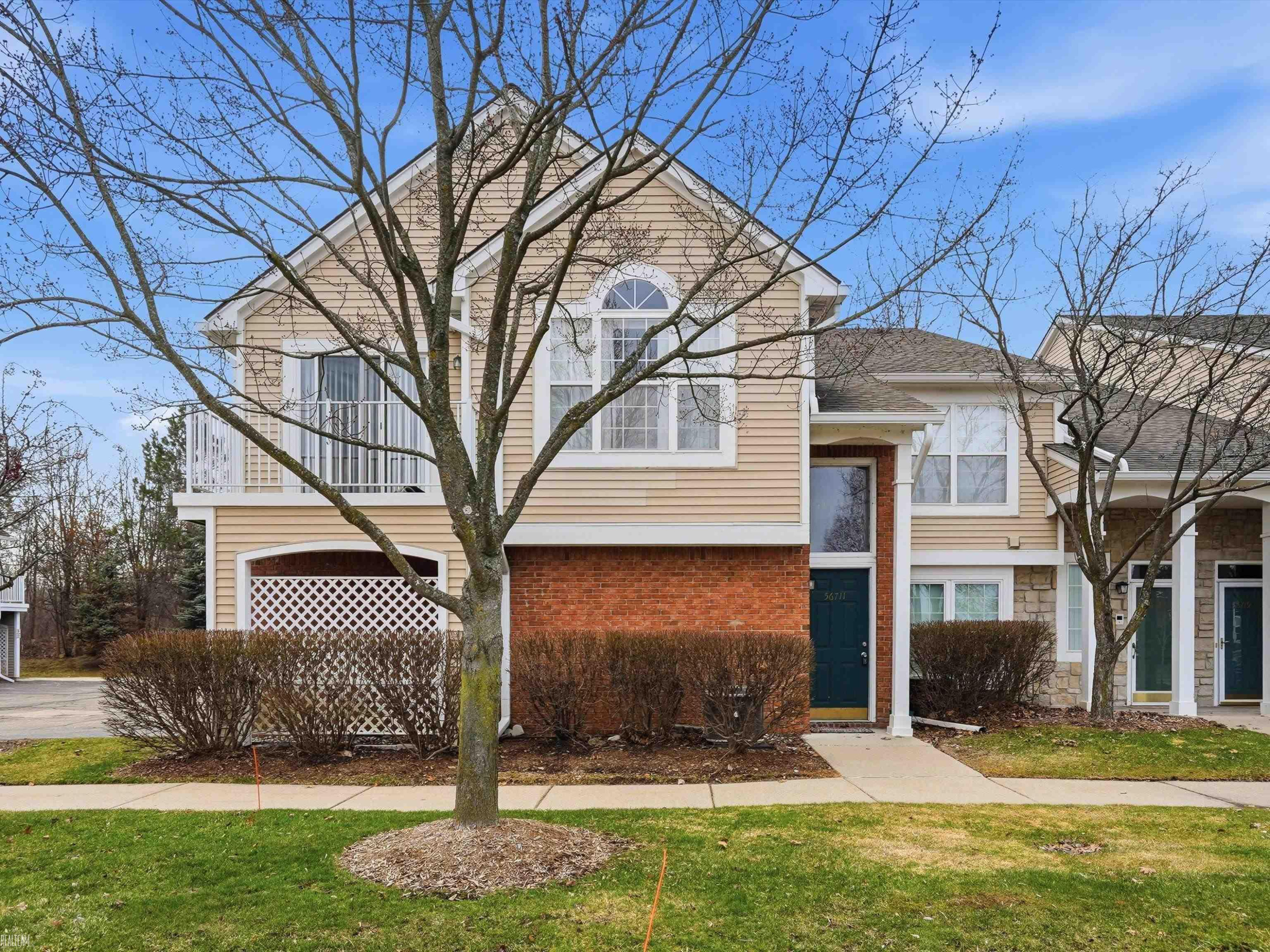 56711 Scotland Boulevard, Shelby Twp, MI 48316 — Photo 2