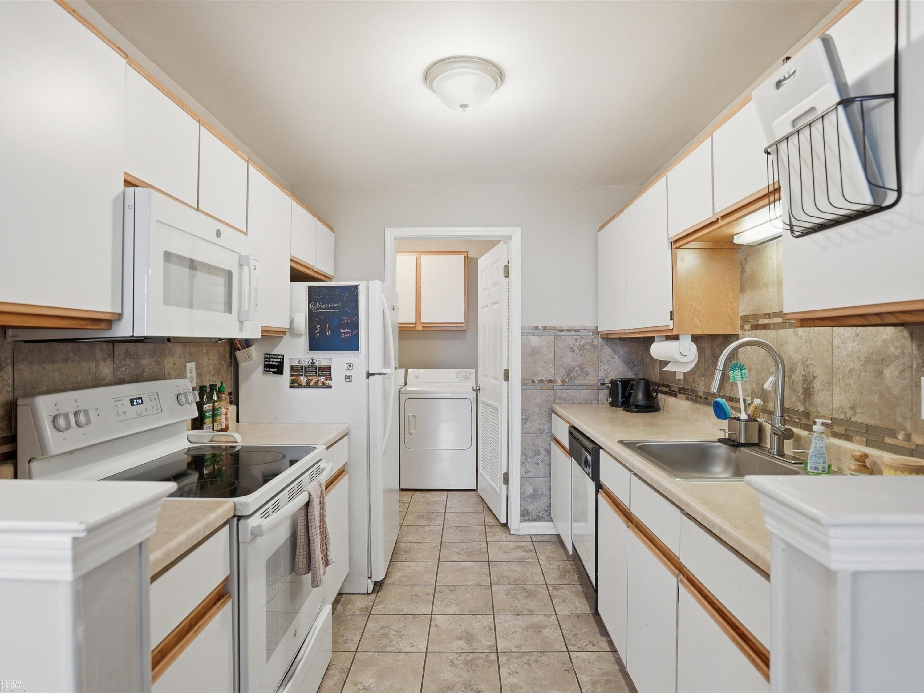 56711 Scotland Boulevard, Shelby Twp, MI 48316 — Photo 15