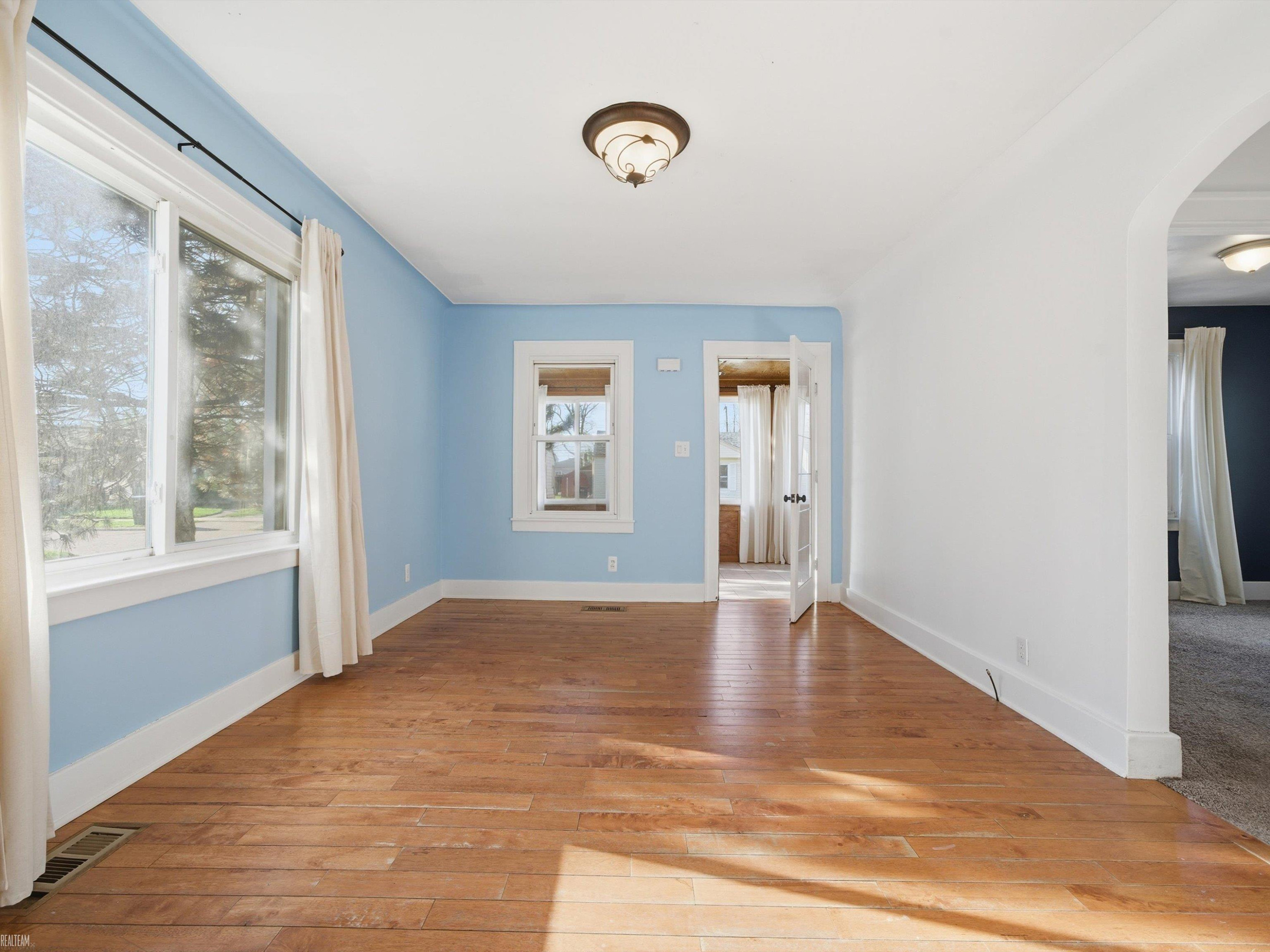 85 E Kalama Avenue, Madison Heights, MI 48071 — Photo 5