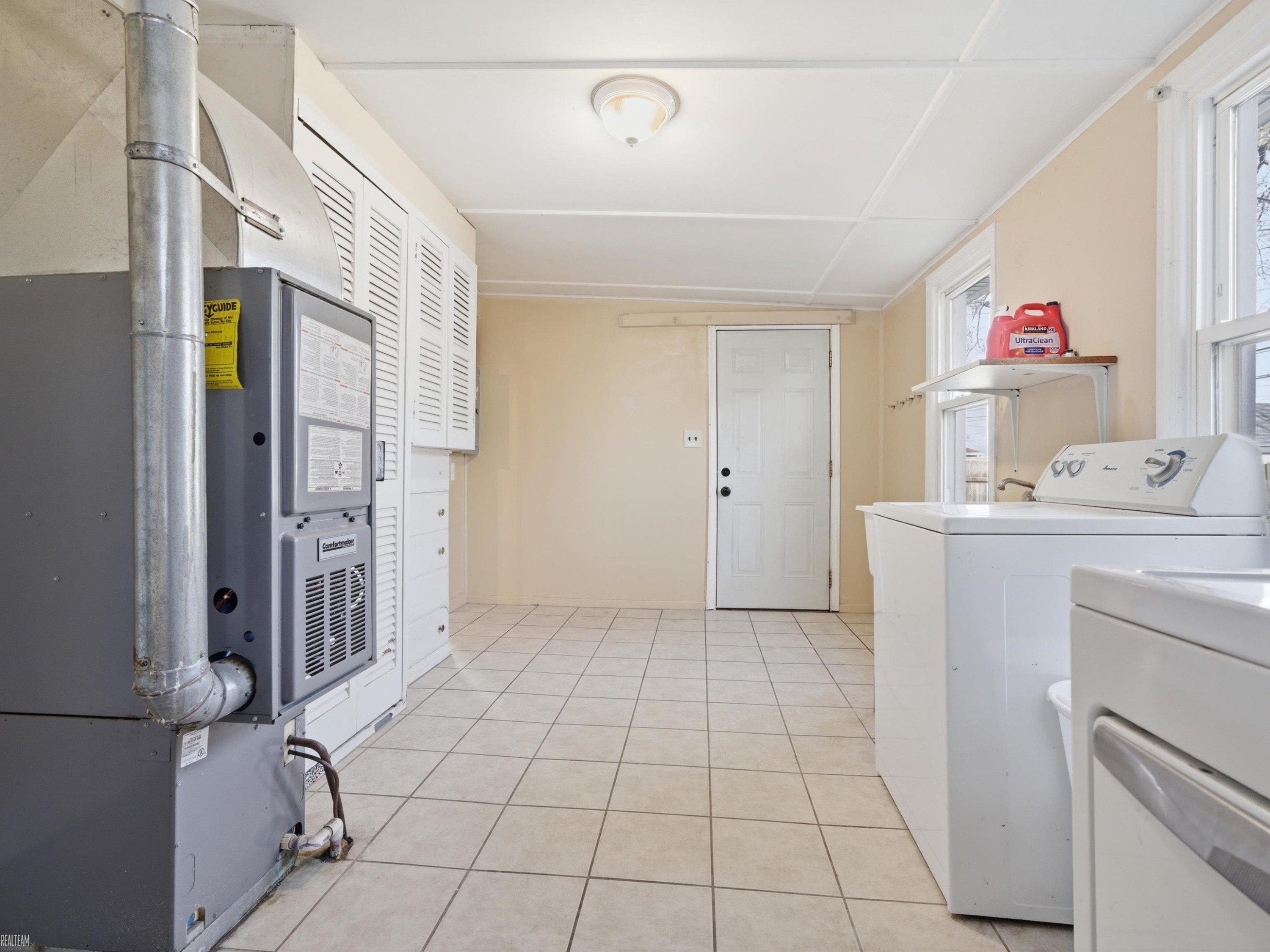 85 E Kalama Avenue, Madison Heights, MI 48071 — Photo 12