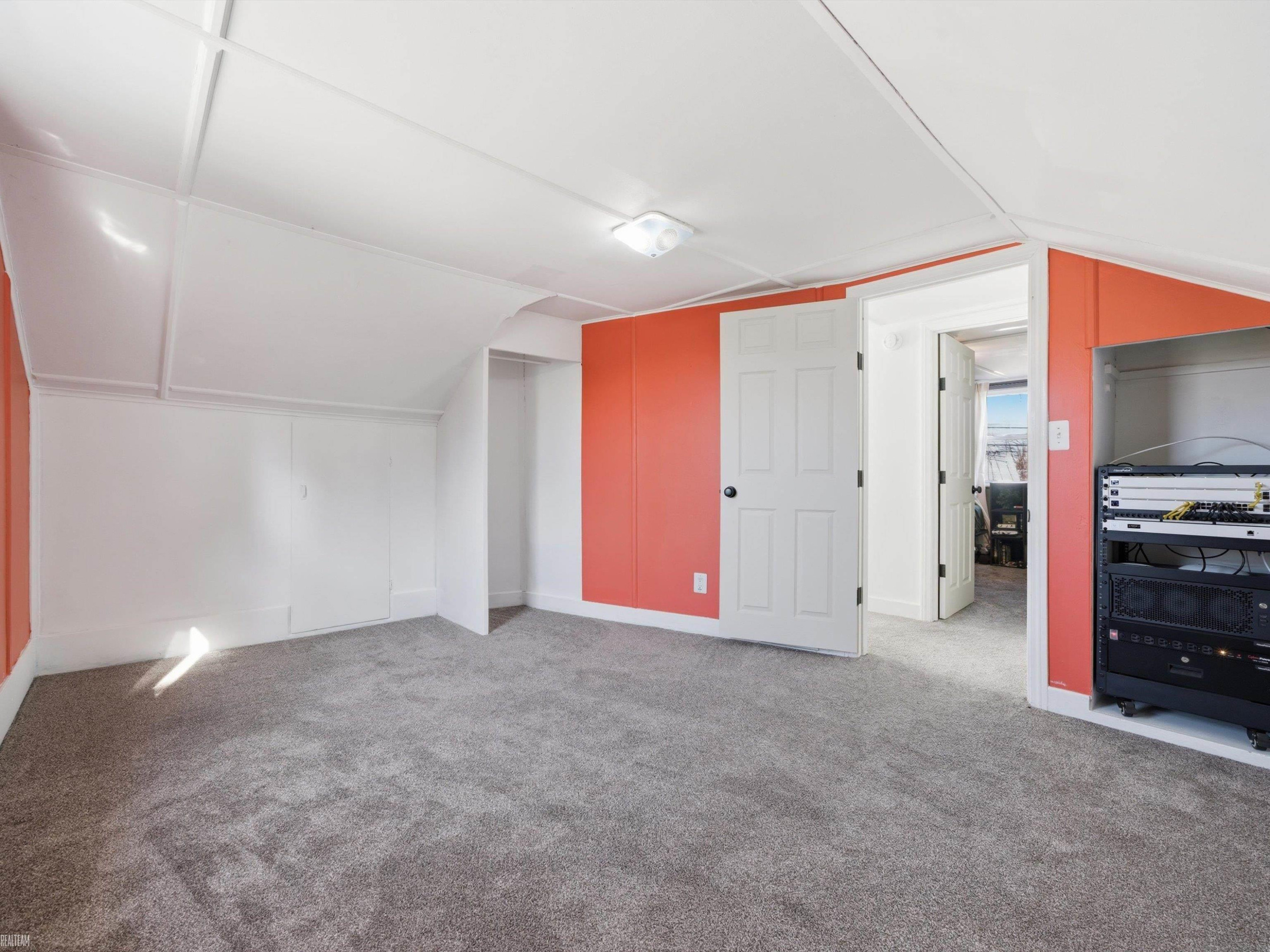 85 E Kalama Avenue, Madison Heights, MI 48071 — Photo 19