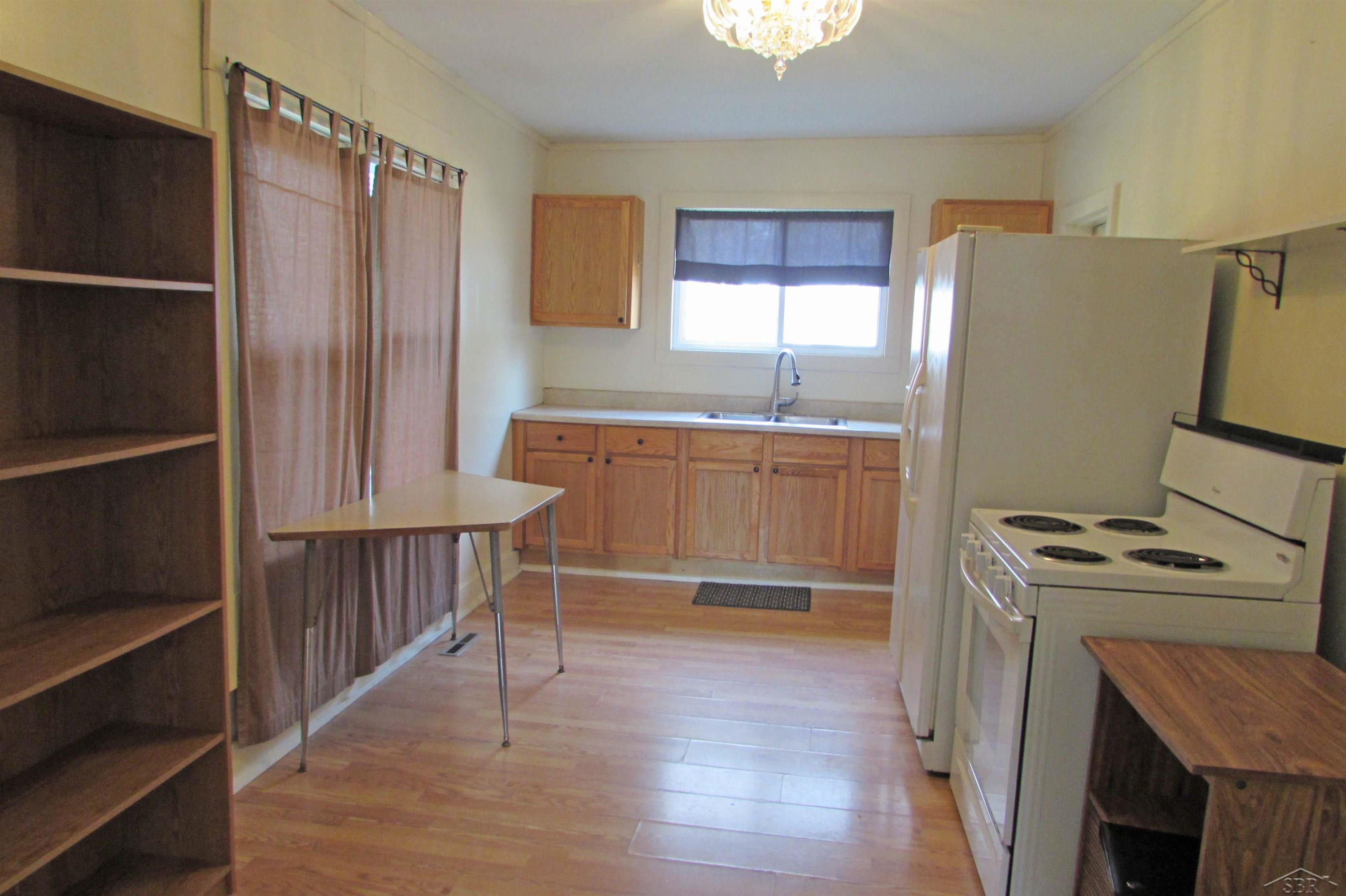 307 N Line Street, Chesaning, MI 48616 — Photo 6