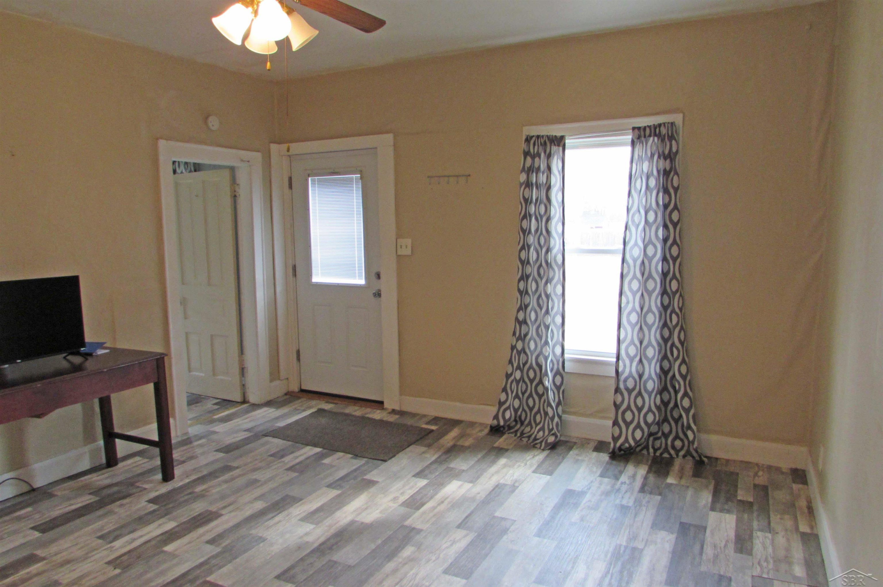 307 N Line Street, Chesaning, MI 48616 — Photo 10