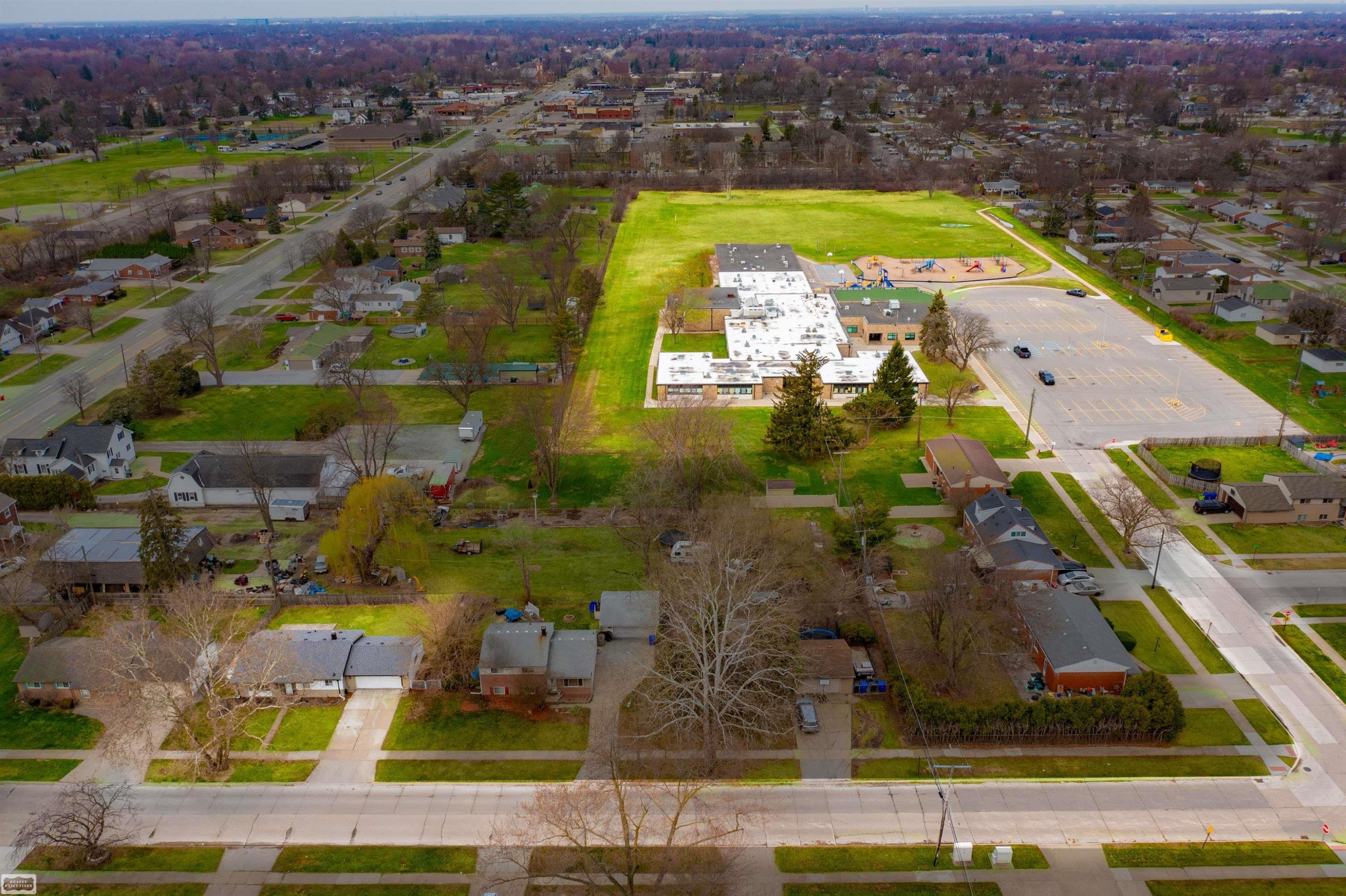 33043 Fraser Avenue, Fraser, MI 48026 — Photo 35