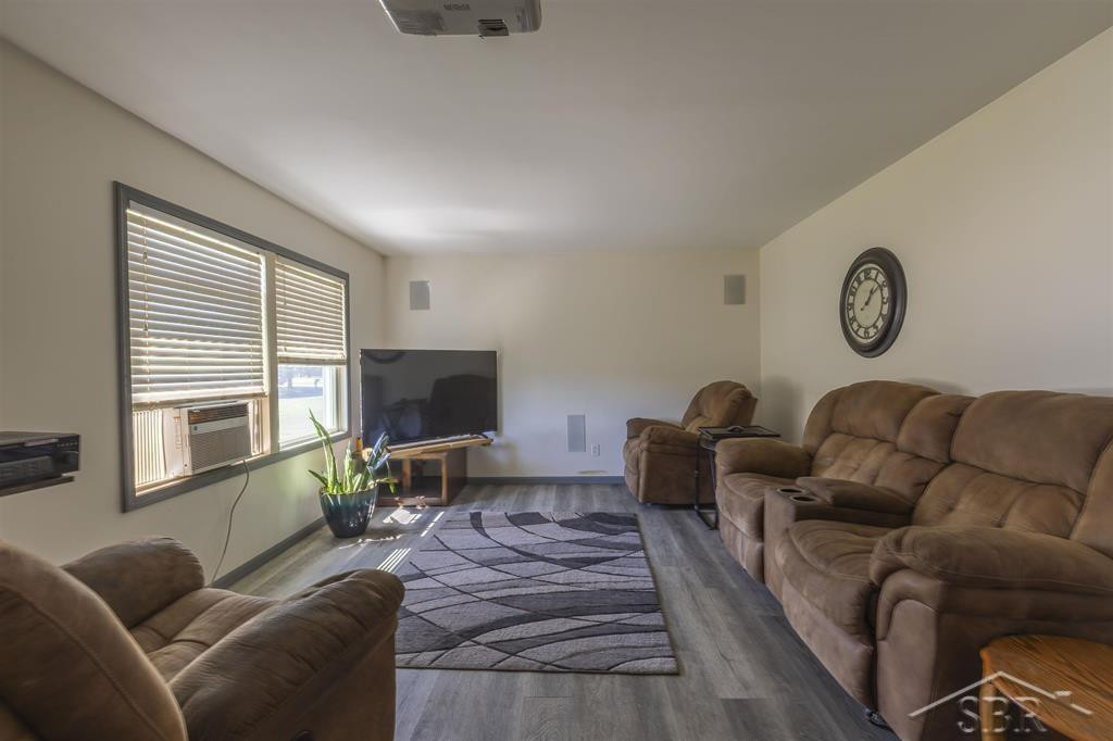 508 Glenview Court, Pinconning, MI 48650 — Photo 4