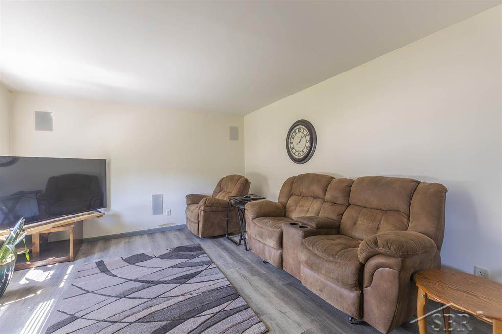 508 Glenview Court, Pinconning, MI 48650 — Photo 5