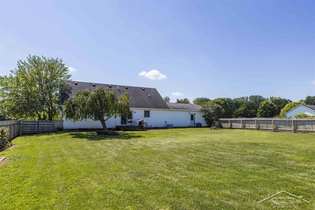 508 Glenview Court, Pinconning, MI 48650 — Photo 33