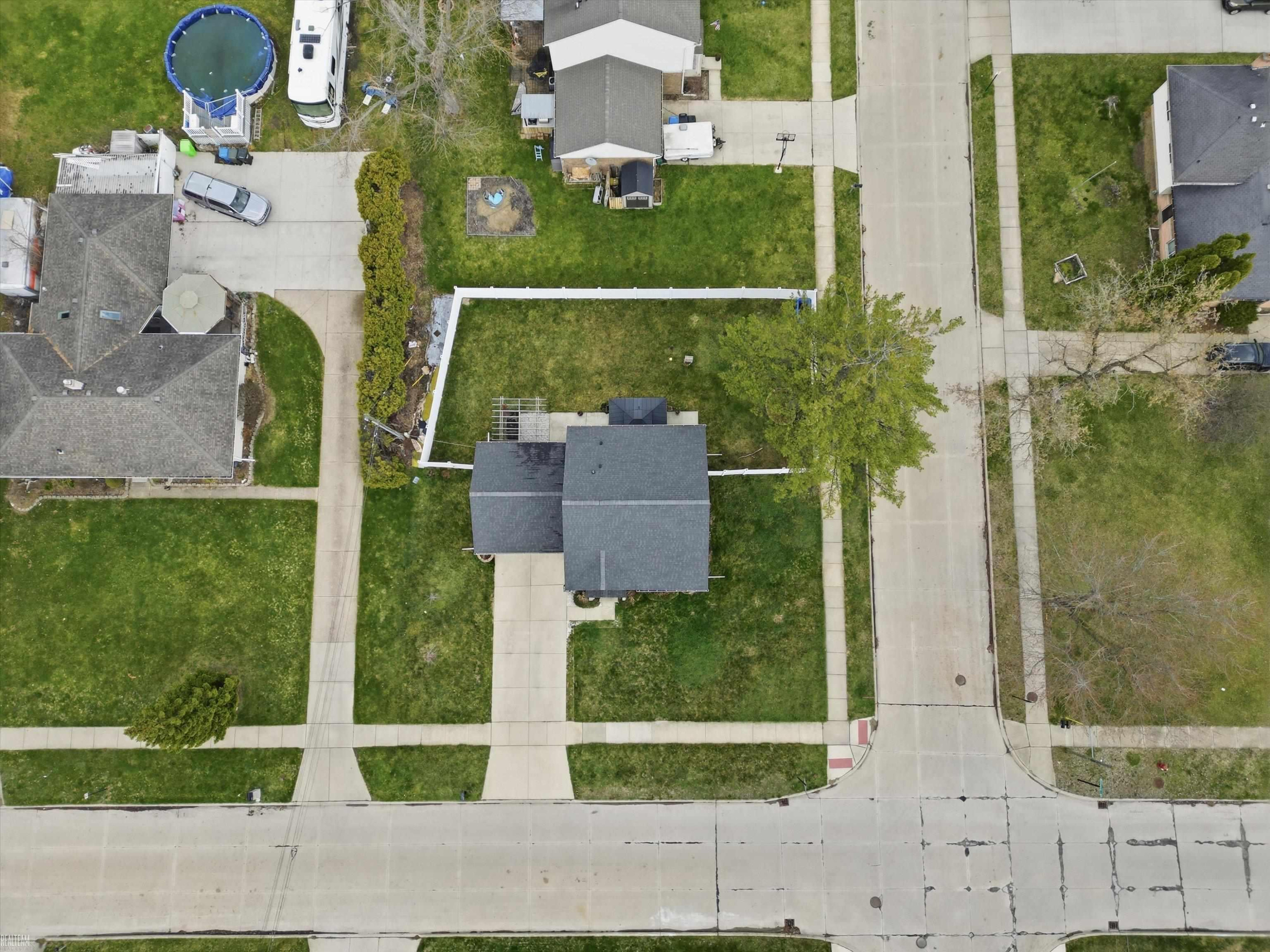 506 W Woodside Avenue, Madison Heights, MI 48071 — Photo 6