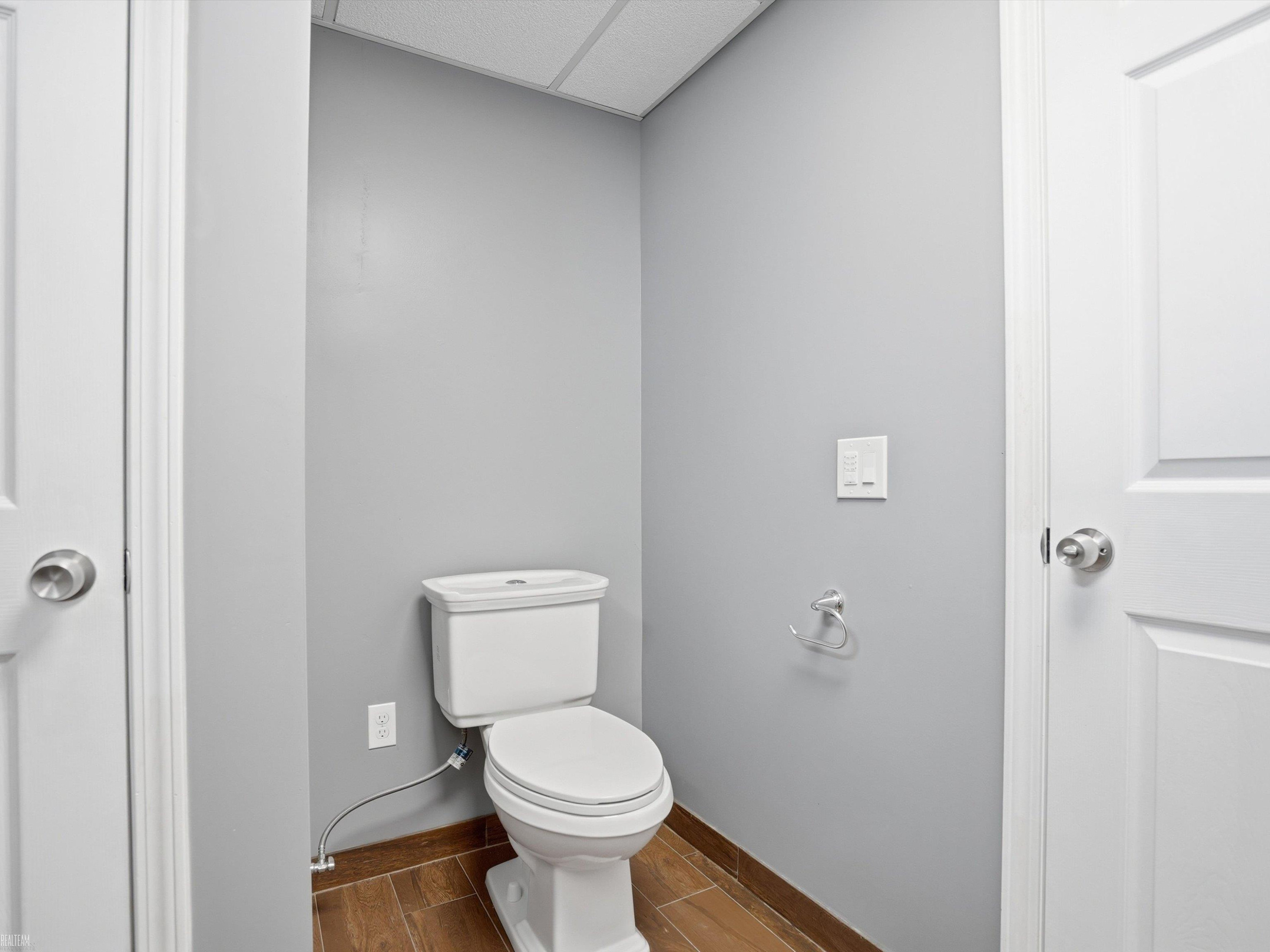 506 W Woodside Avenue, Madison Heights, MI 48071 — Photo 43