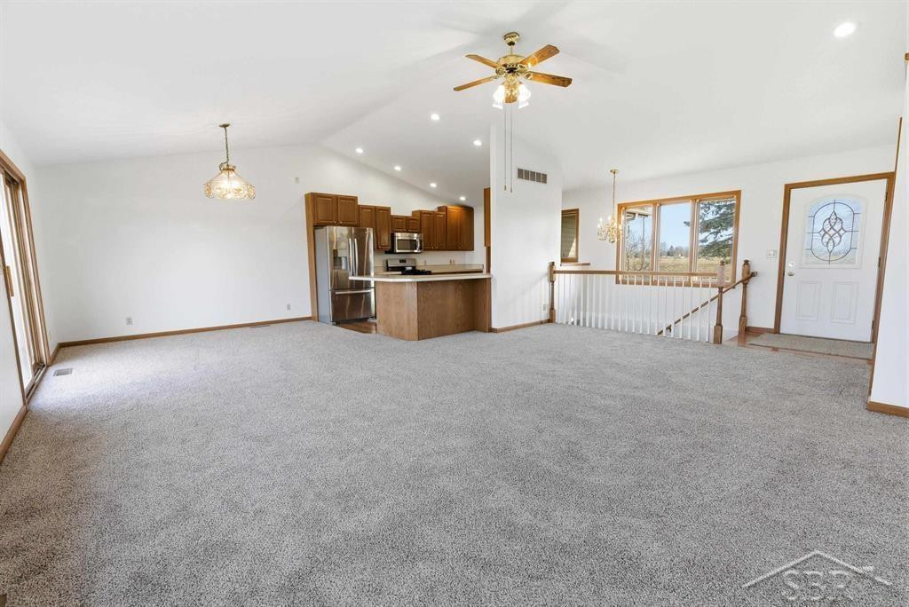 2082 W Parish Road, Midland, MI 48642 — Photo 5