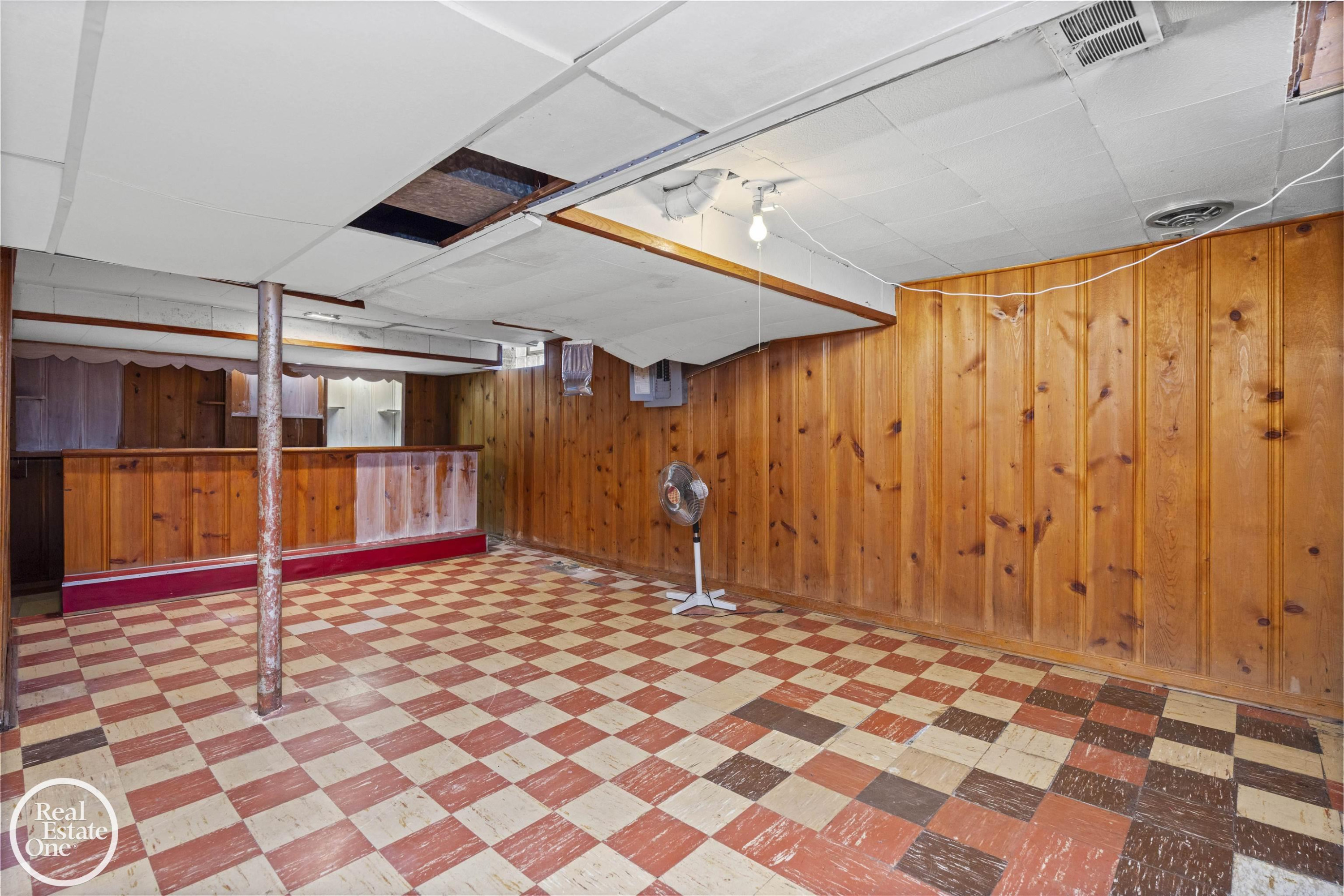 1988 Hollywood Avenue, Grosse Pointe Woods, MI 48236 — Photo 26