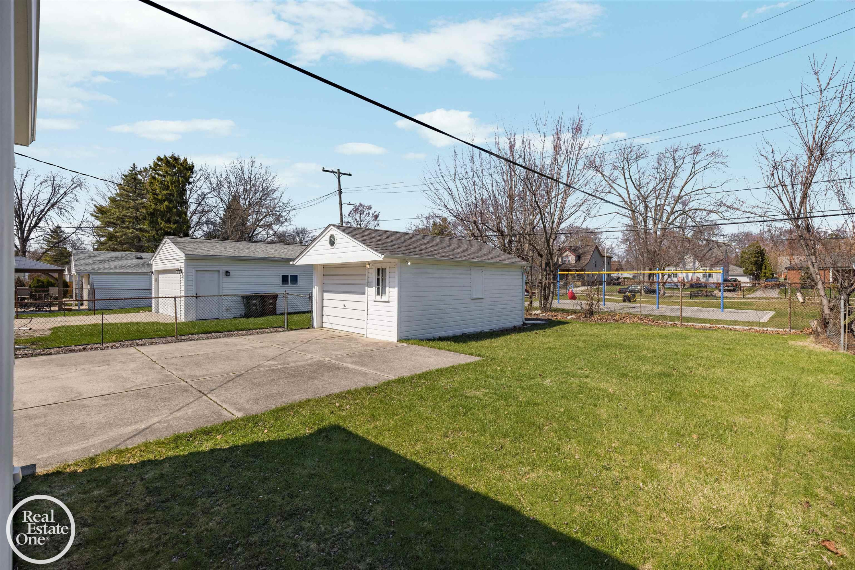 1988 Hollywood Avenue, Grosse Pointe Woods, MI 48236 — Photo 36