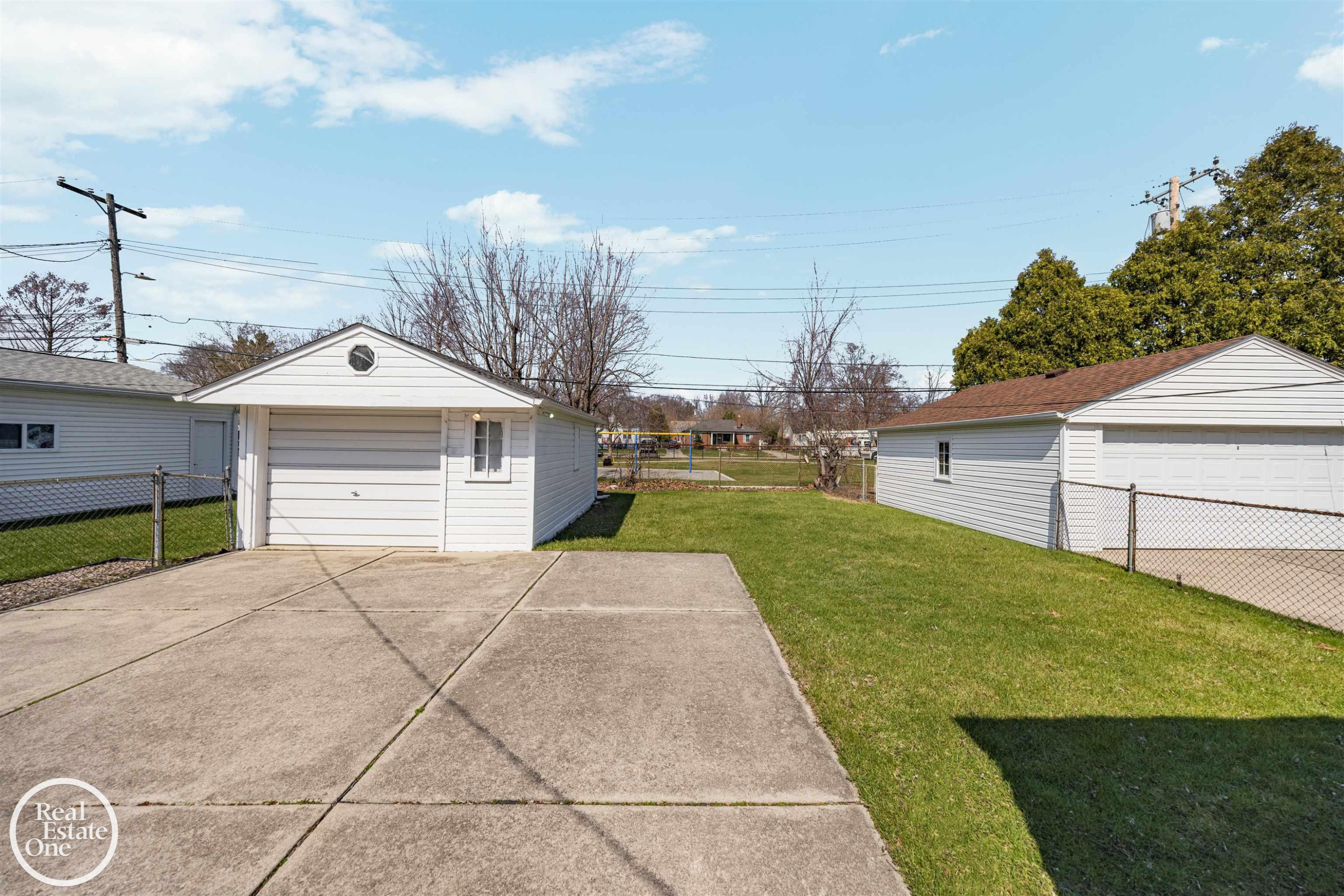 1988 Hollywood Avenue, Grosse Pointe Woods, MI 48236 — Photo 37