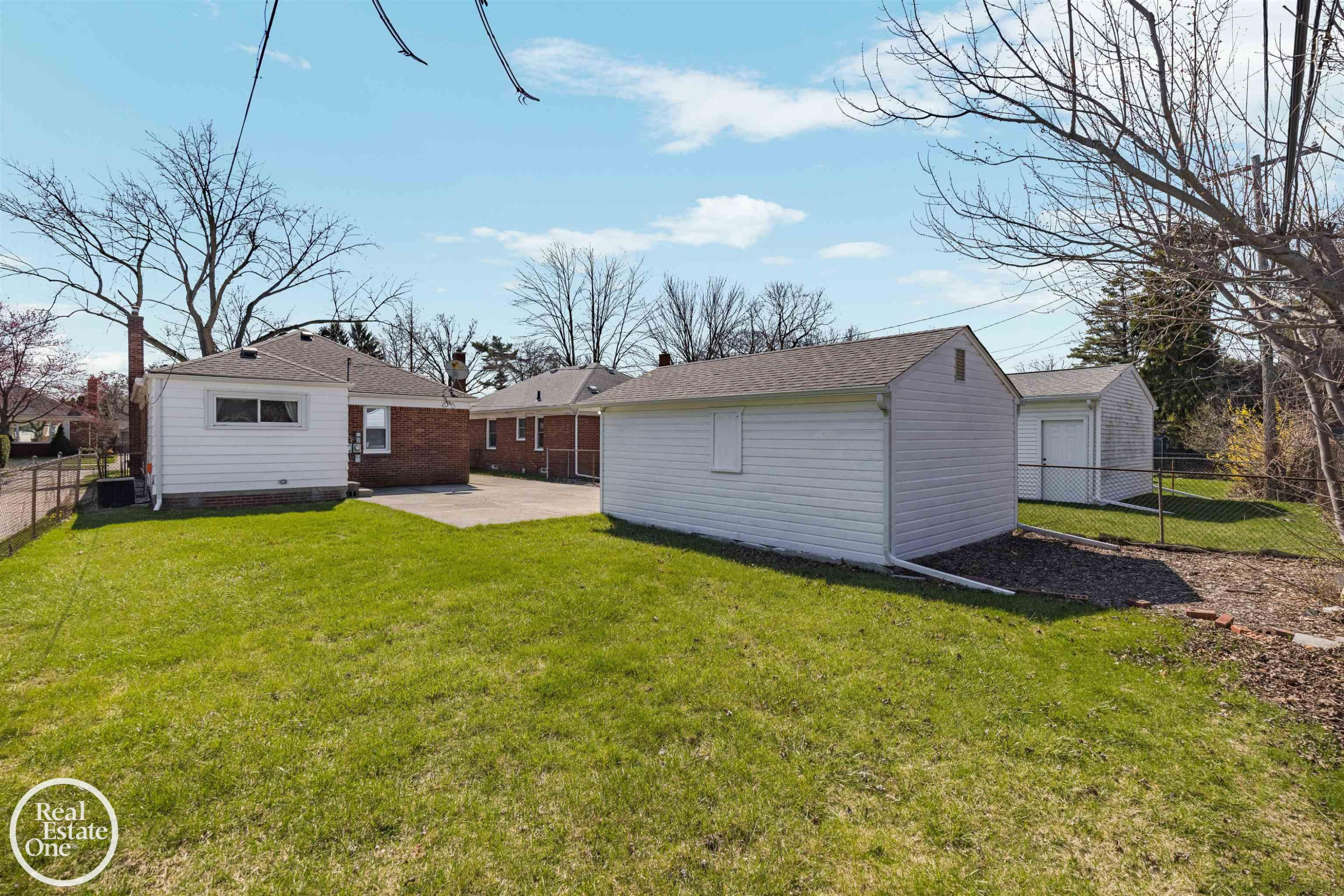 1988 Hollywood Avenue, Grosse Pointe Woods, MI 48236 — Photo 38