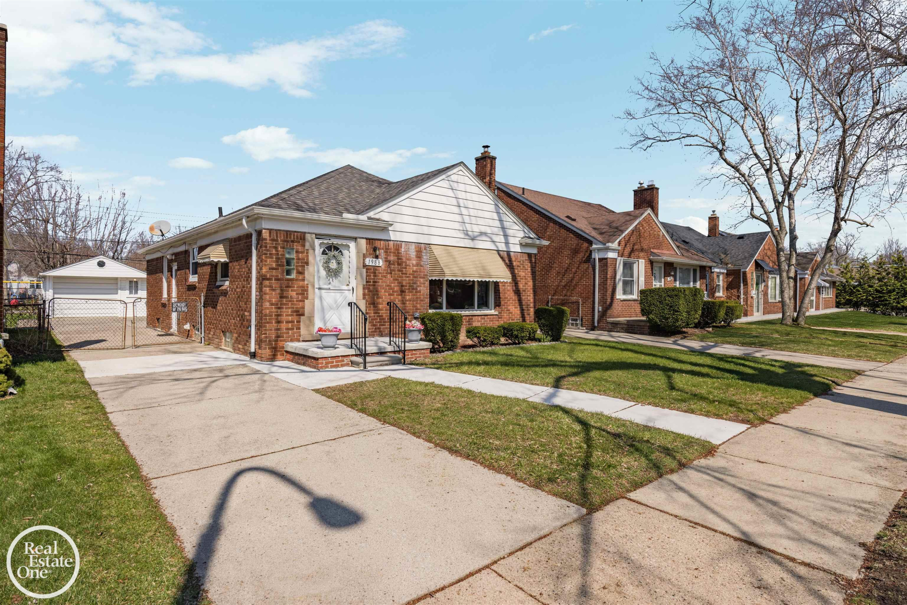 1988 Hollywood Avenue, Grosse Pointe Woods, MI 48236 — Photo 39