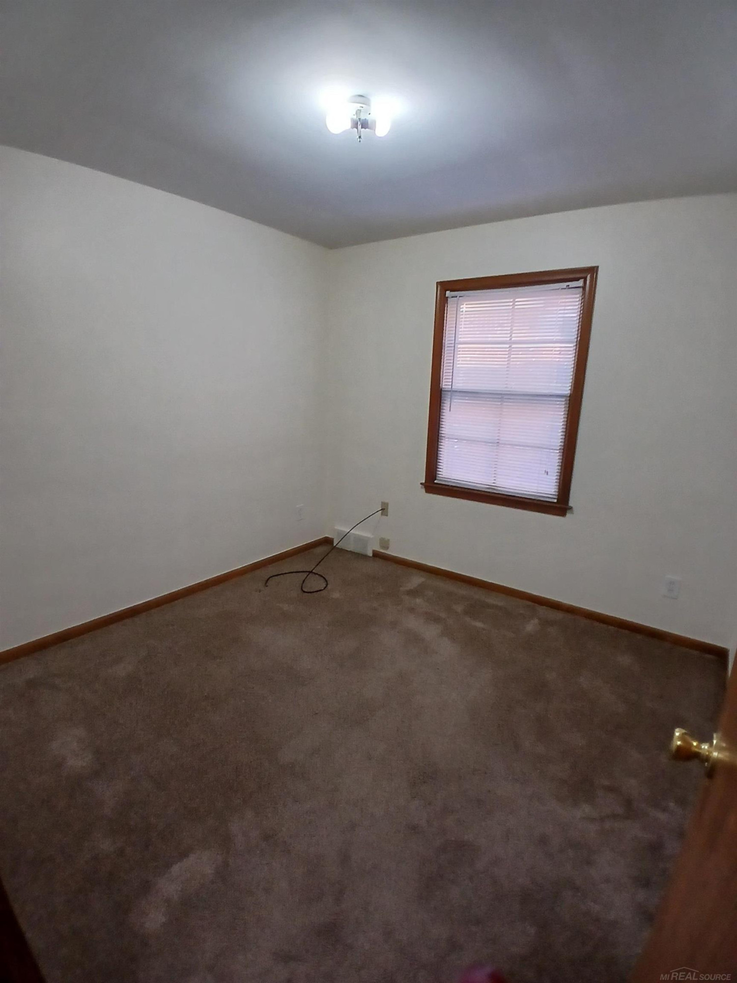 1000 Vernier Road, Grosse Pointe Woods, MI 48236 — Photo 18