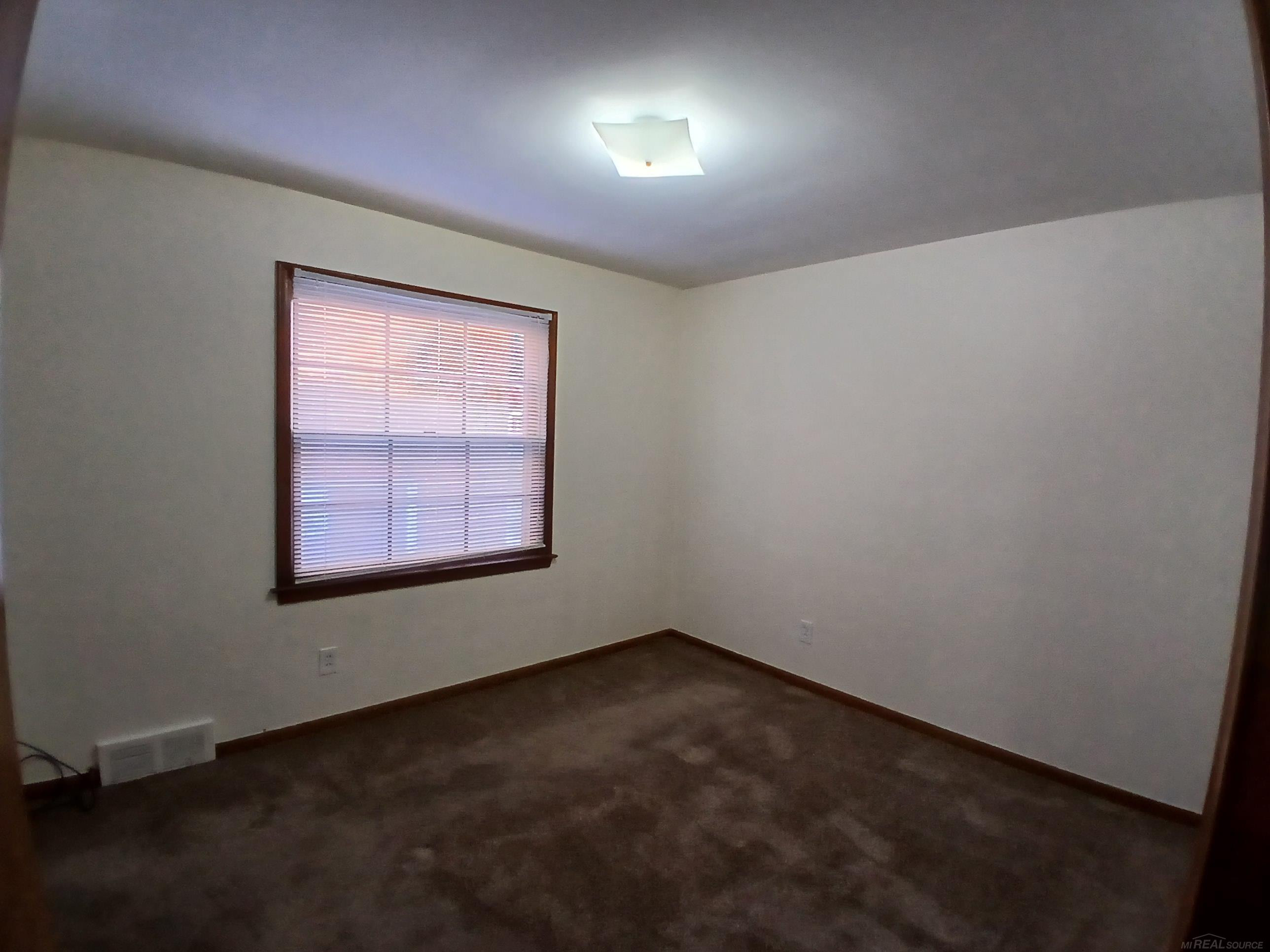 1000 Vernier Road, Grosse Pointe Woods, MI 48236 — Photo 20