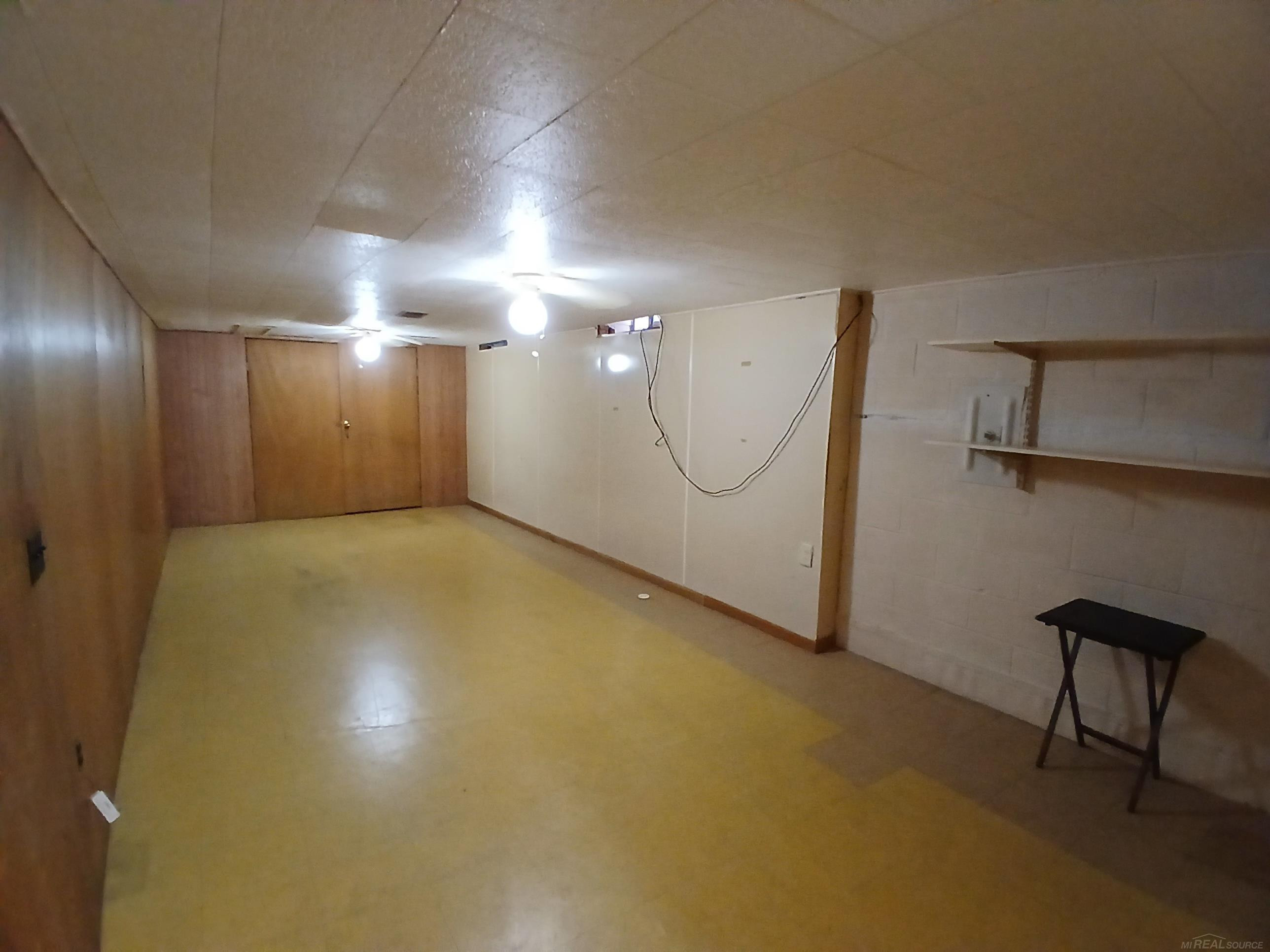 1000 Vernier Road, Grosse Pointe Woods, MI 48236 — Photo 22