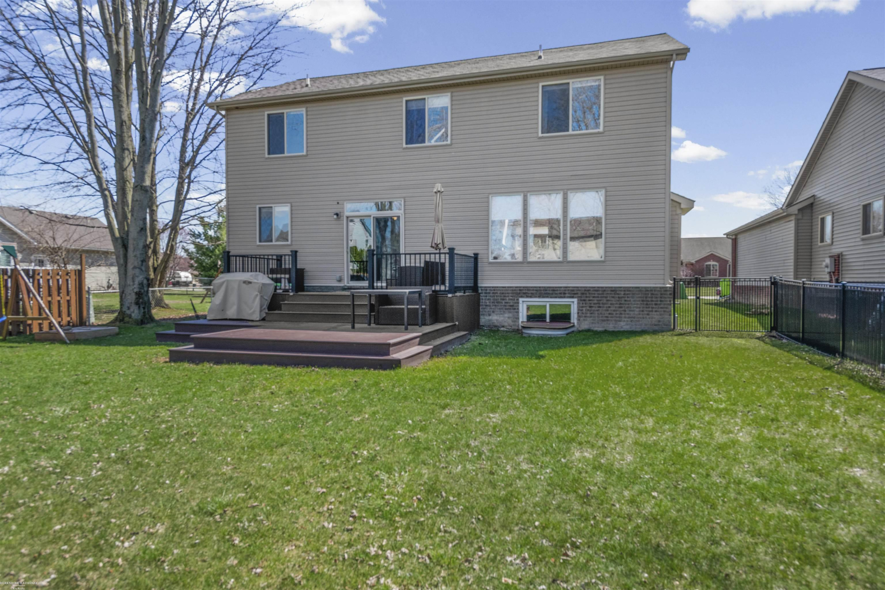 30359 Redford Drive, New Haven, MI 48048 — Photo 32