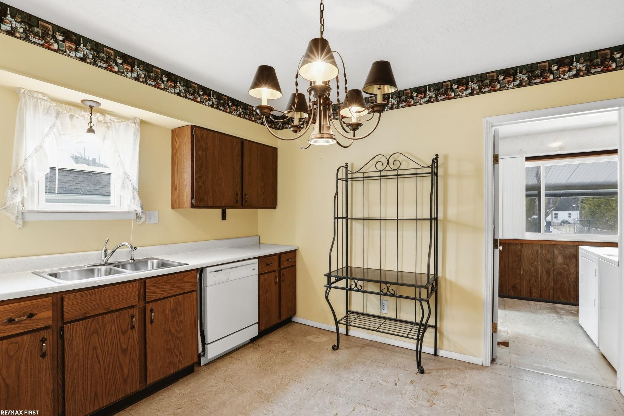 7220 Stephens Street, Center Line, MI 48015 — Photo 11