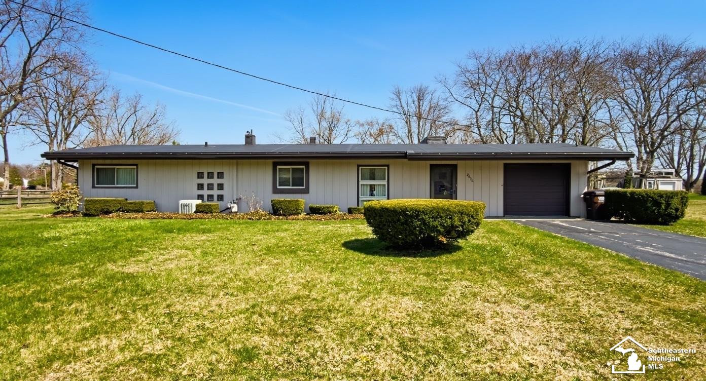 2658 Linda Drive, Monroe, MI 48162 — Photo 2