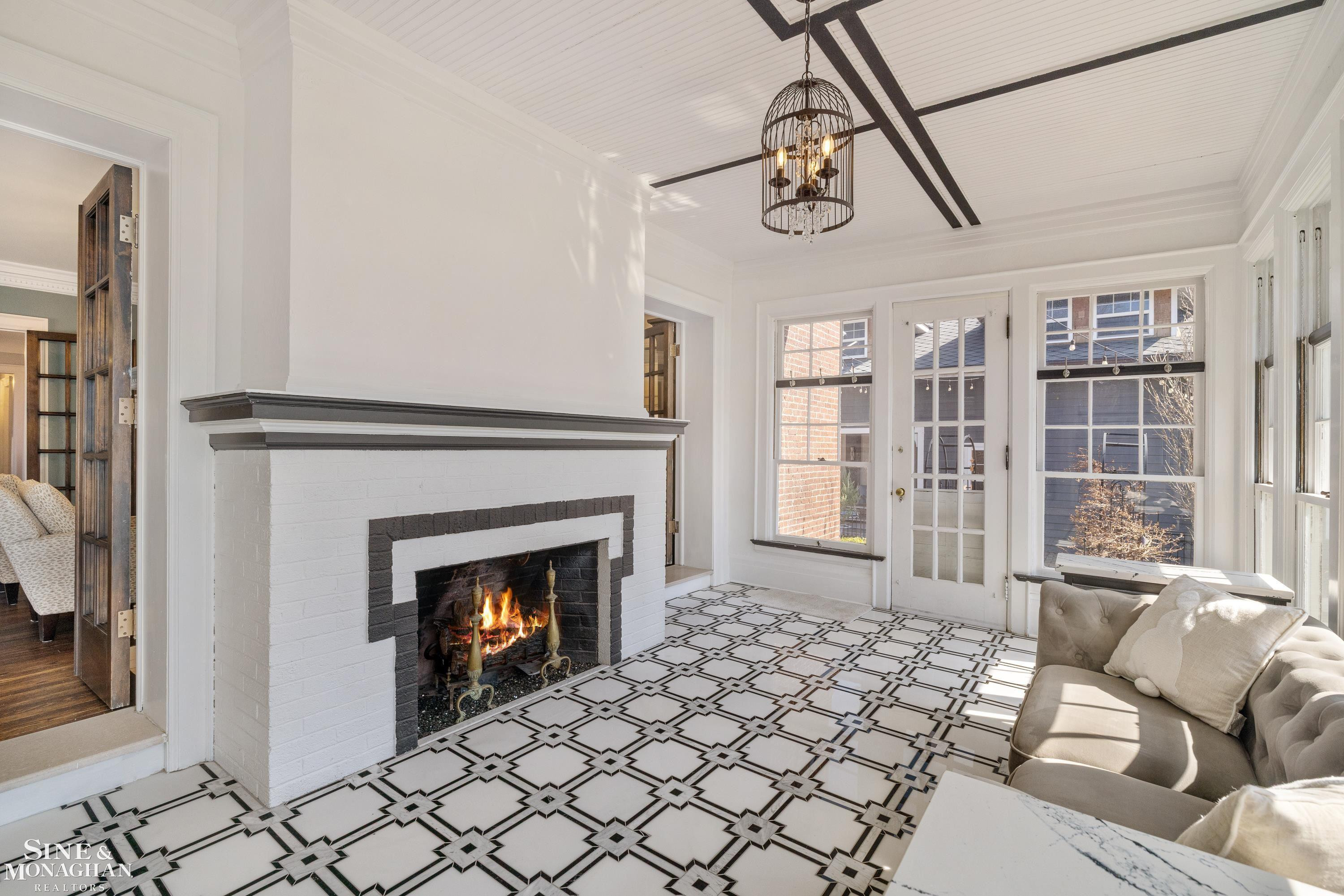 334 University Place, Grosse Pointe, MI 48236 — Photo 14