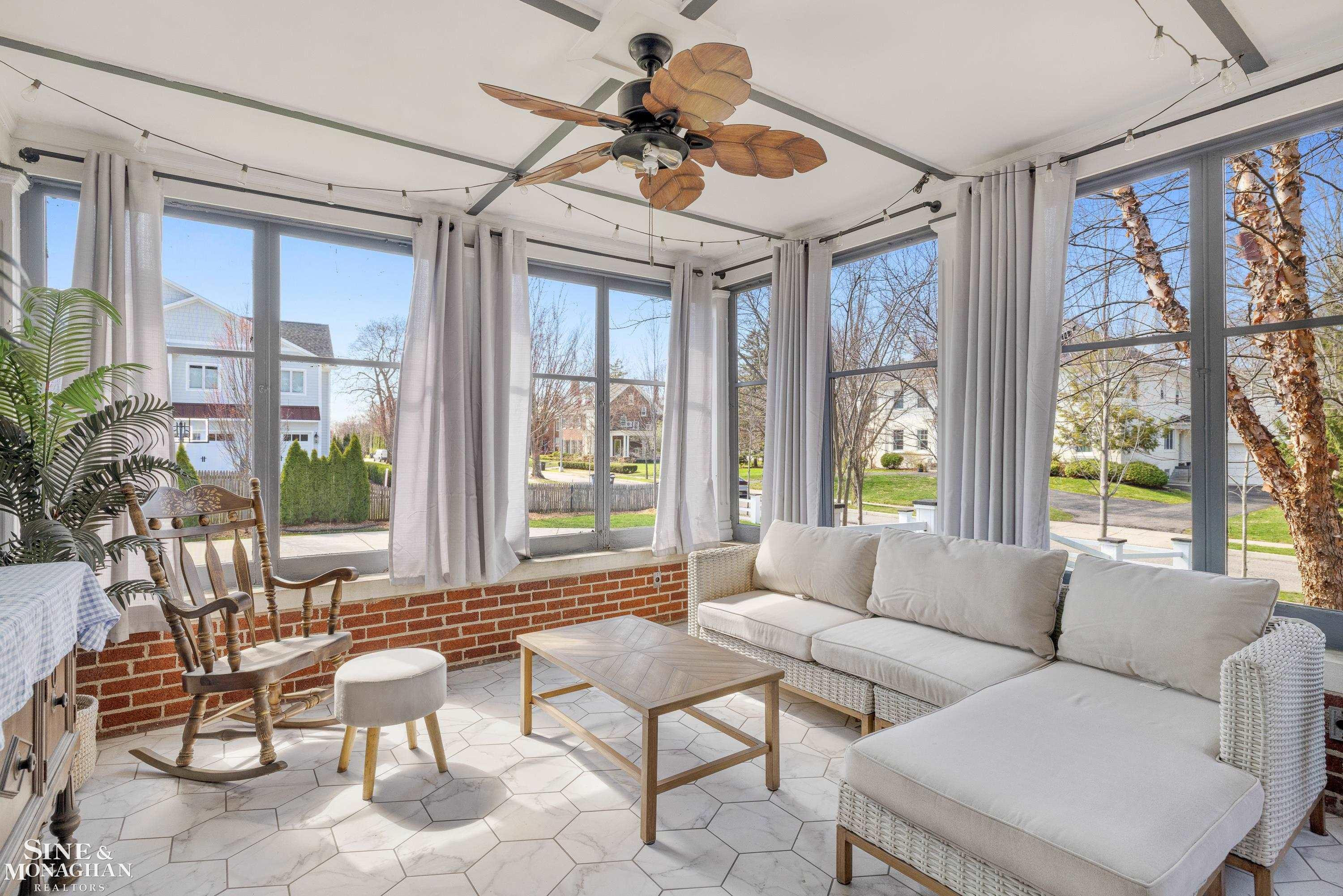 334 University Place, Grosse Pointe, MI 48236 — Photo 15