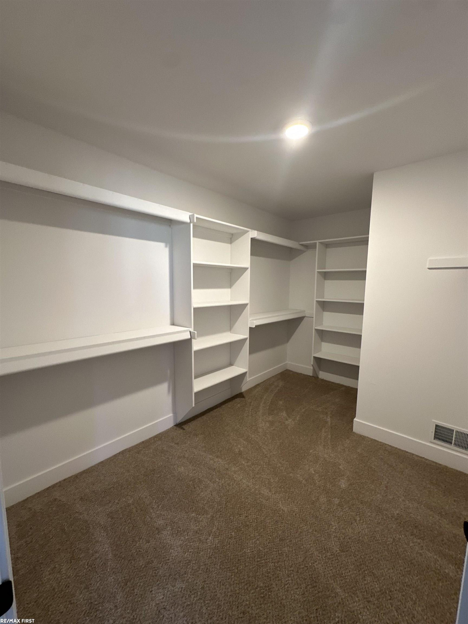 50453 Arcadia Drive, MI 48042 — Photo 16
