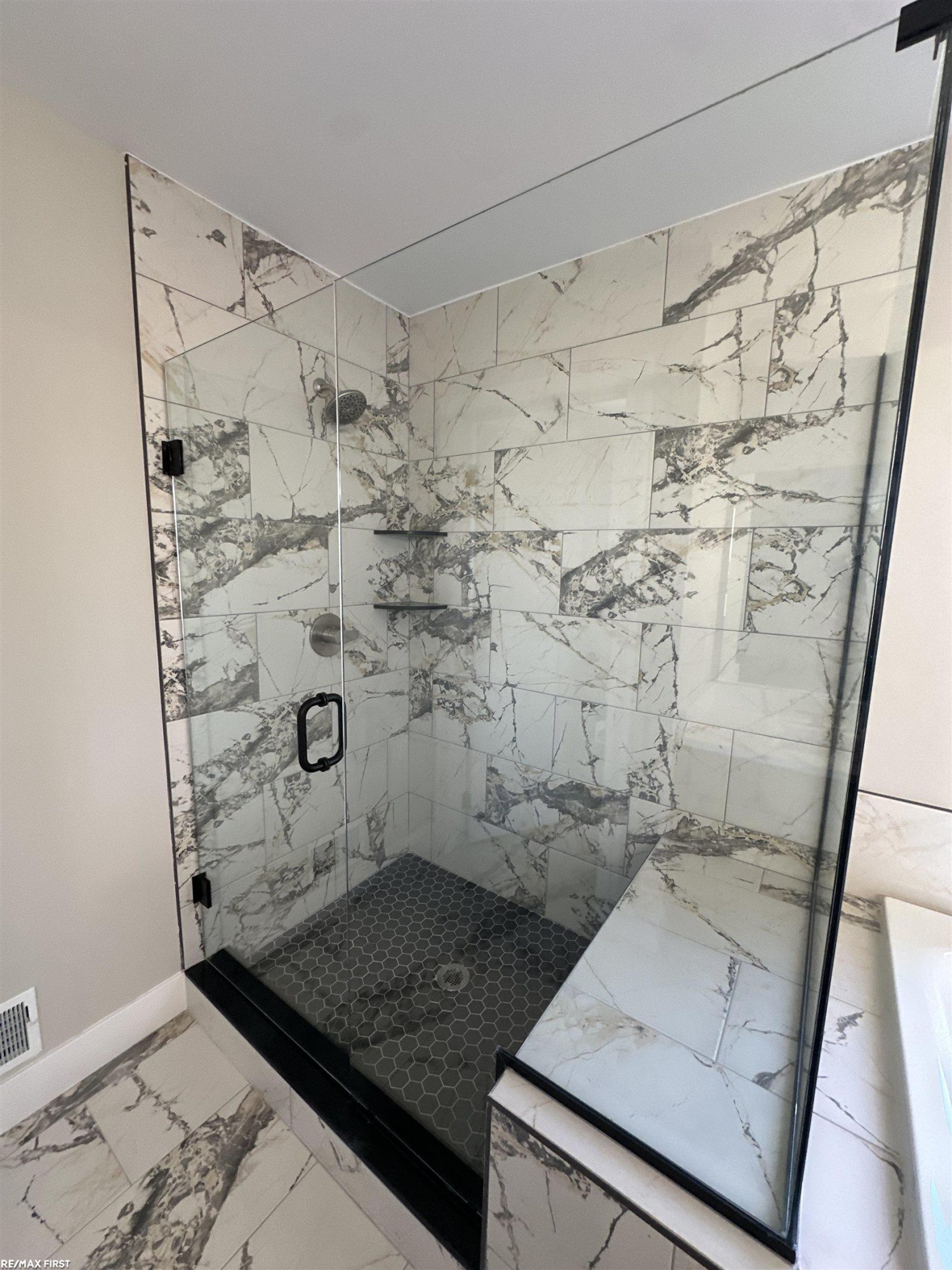 50453 Arcadia Drive, MI 48042 — Photo 17