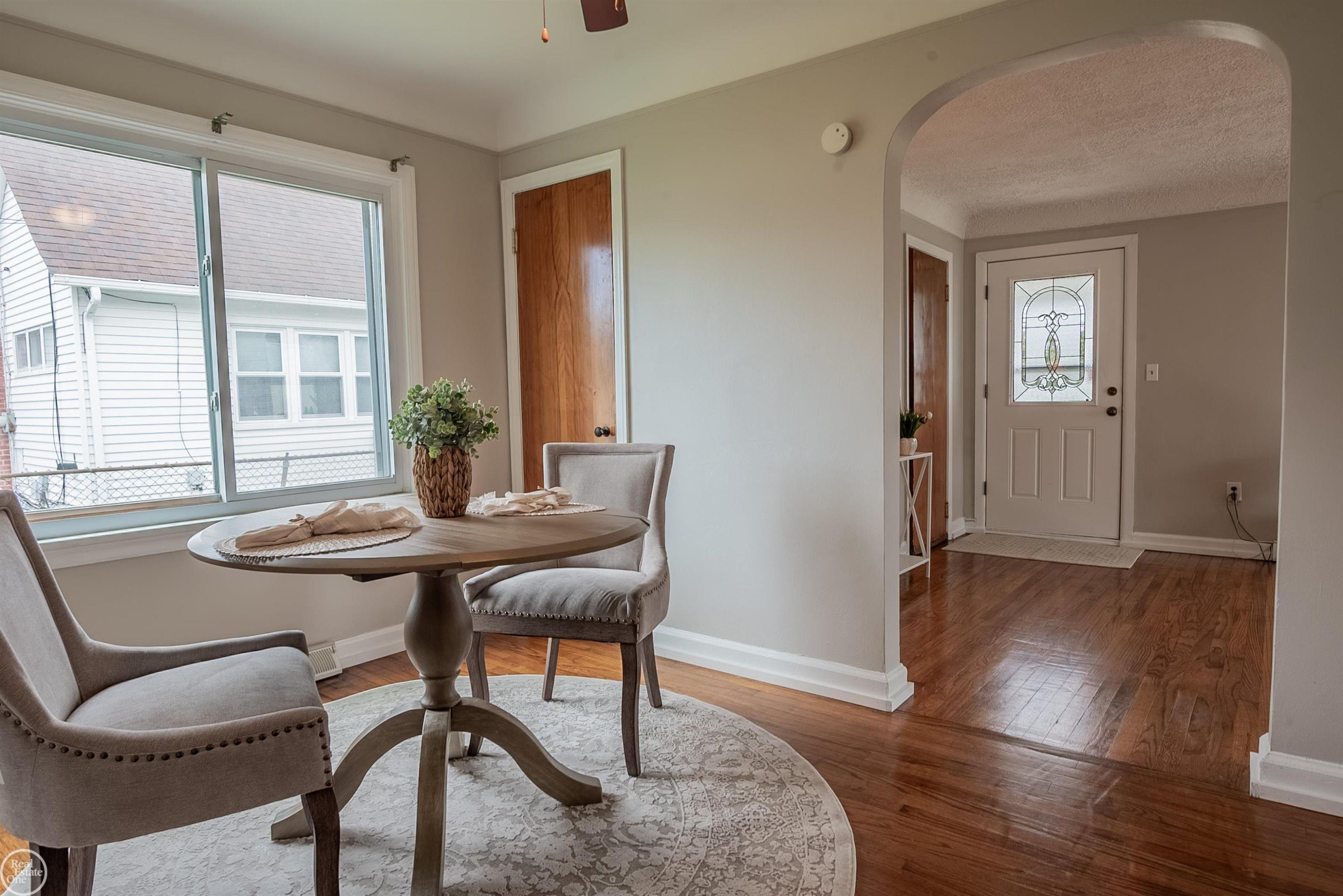 21 Logan Street, Mount Clemens, MI 48043 — Photo 7