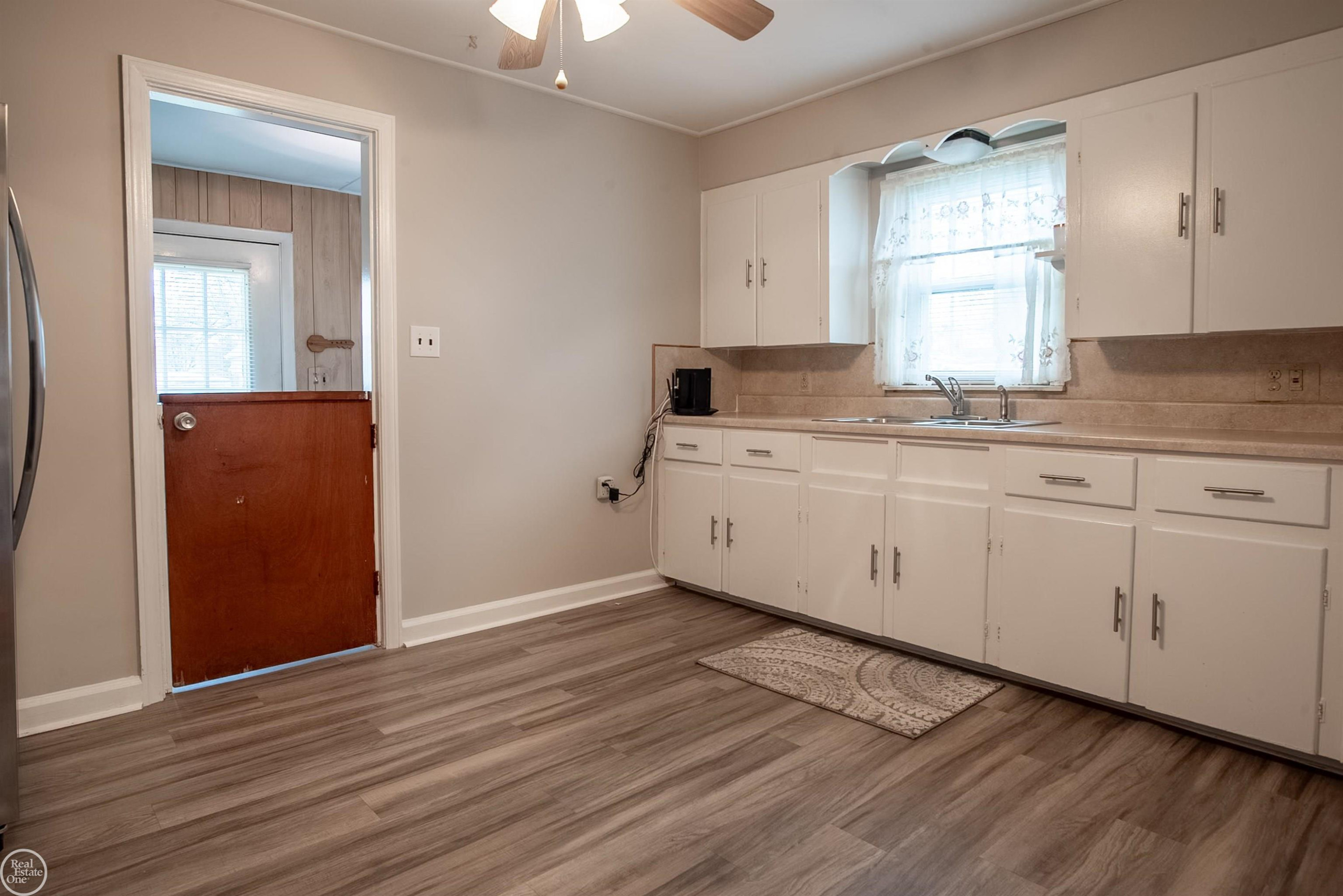 21 Logan Street, Mount Clemens, MI 48043 — Photo 13