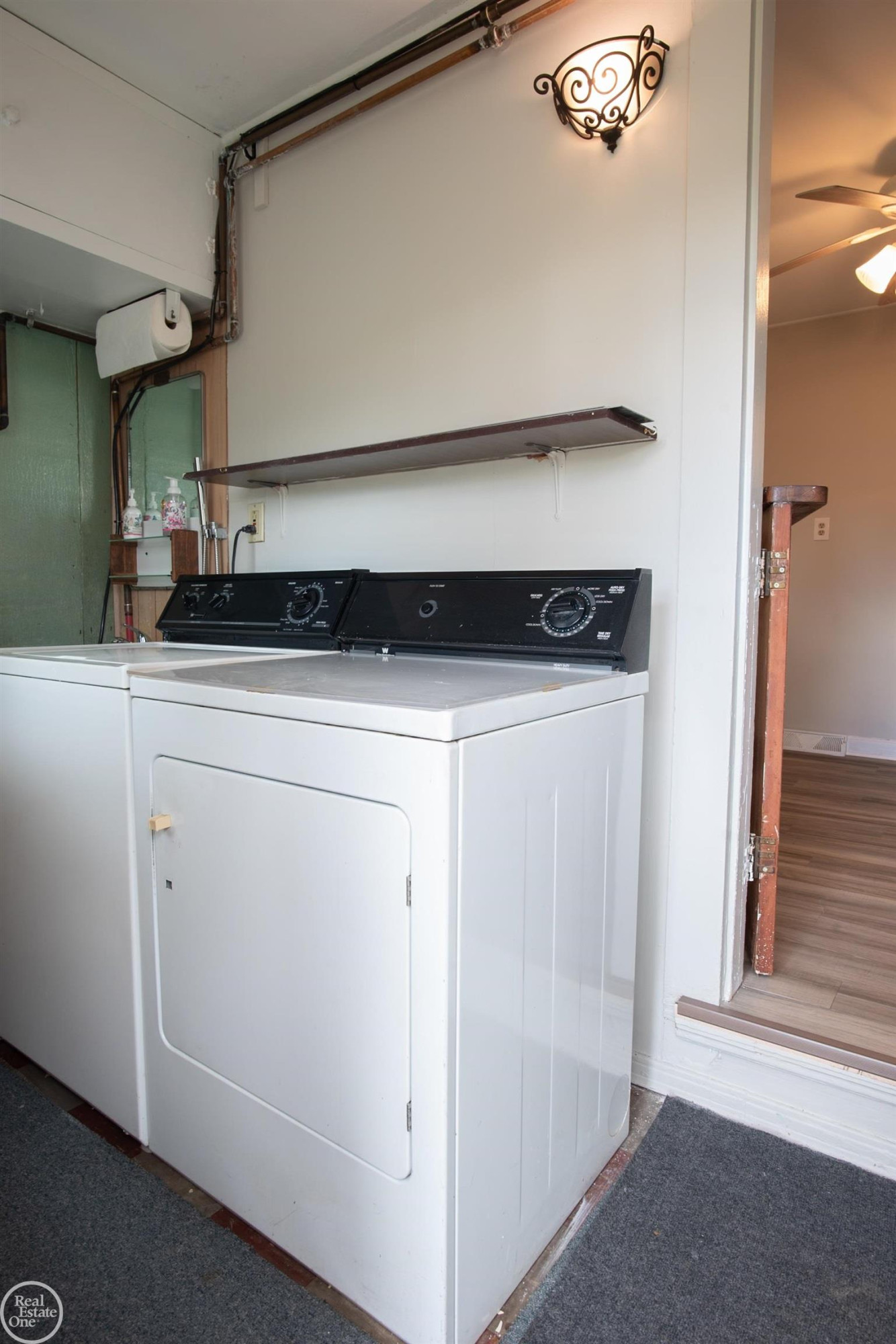 21 Logan Street, Mount Clemens, MI 48043 — Photo 15