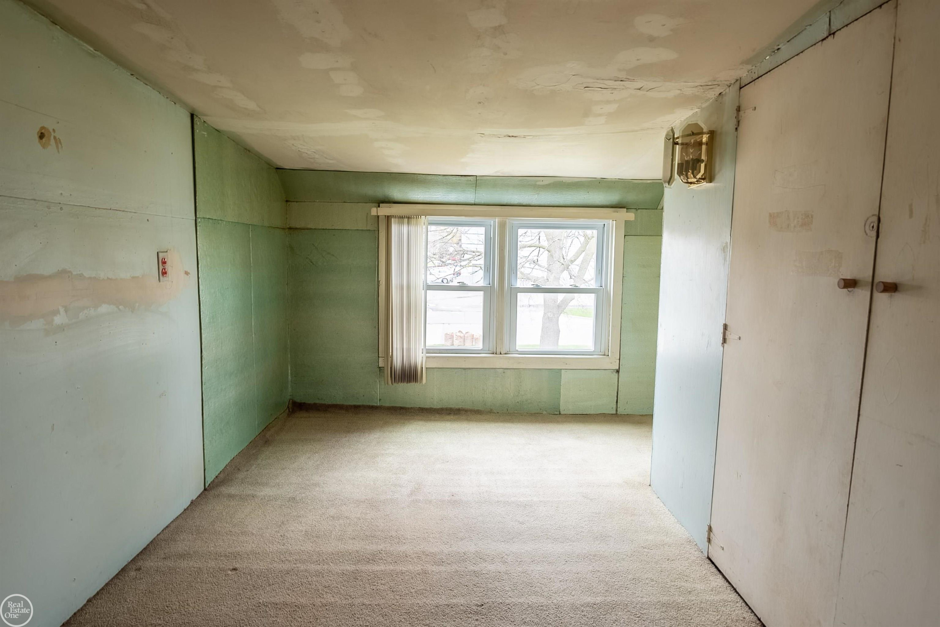 21 Logan Street, Mount Clemens, MI 48043 — Photo 18
