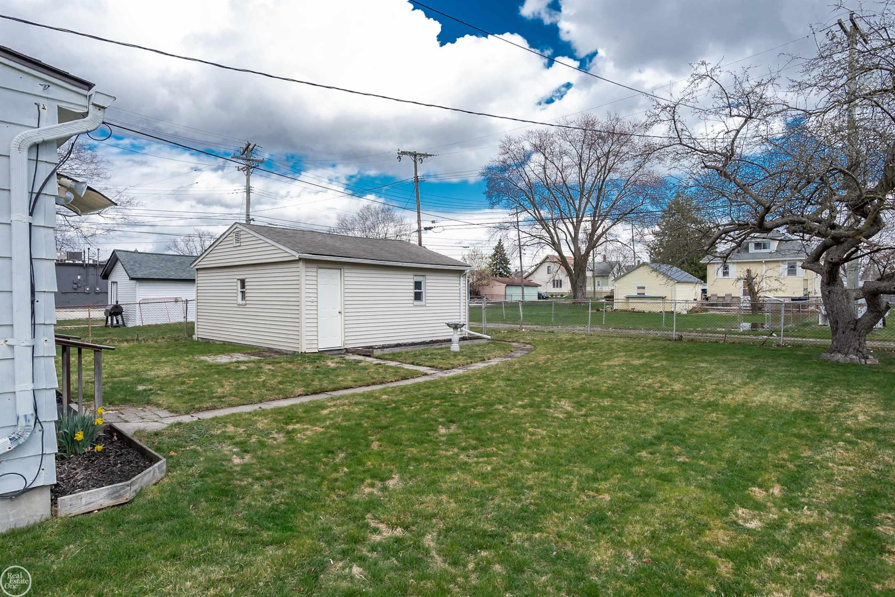 21 Logan Street, Mount Clemens, MI 48043 — Photo 21