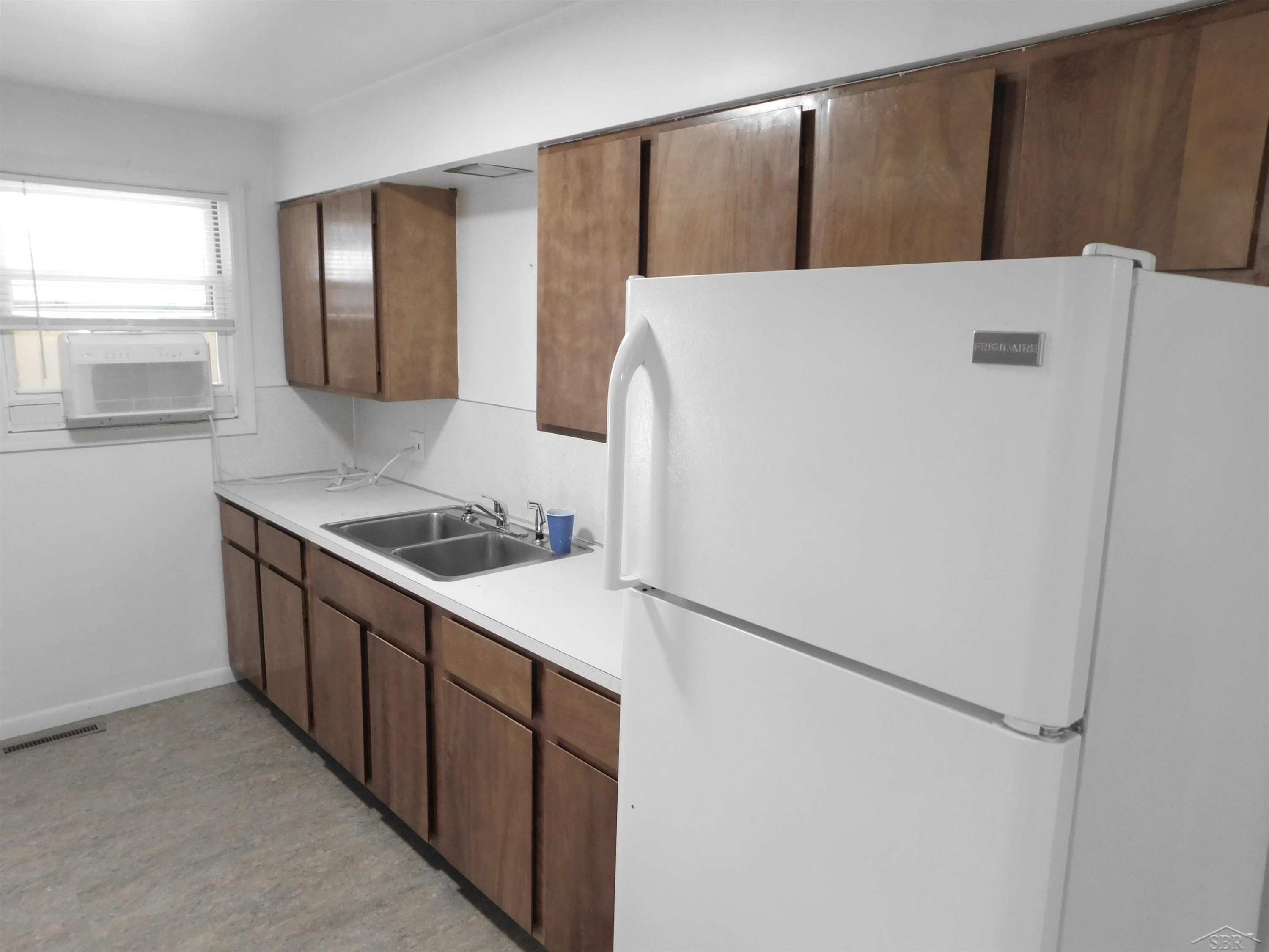 923 Fraser Street, Bay City, MI 48708 — Photo 8
