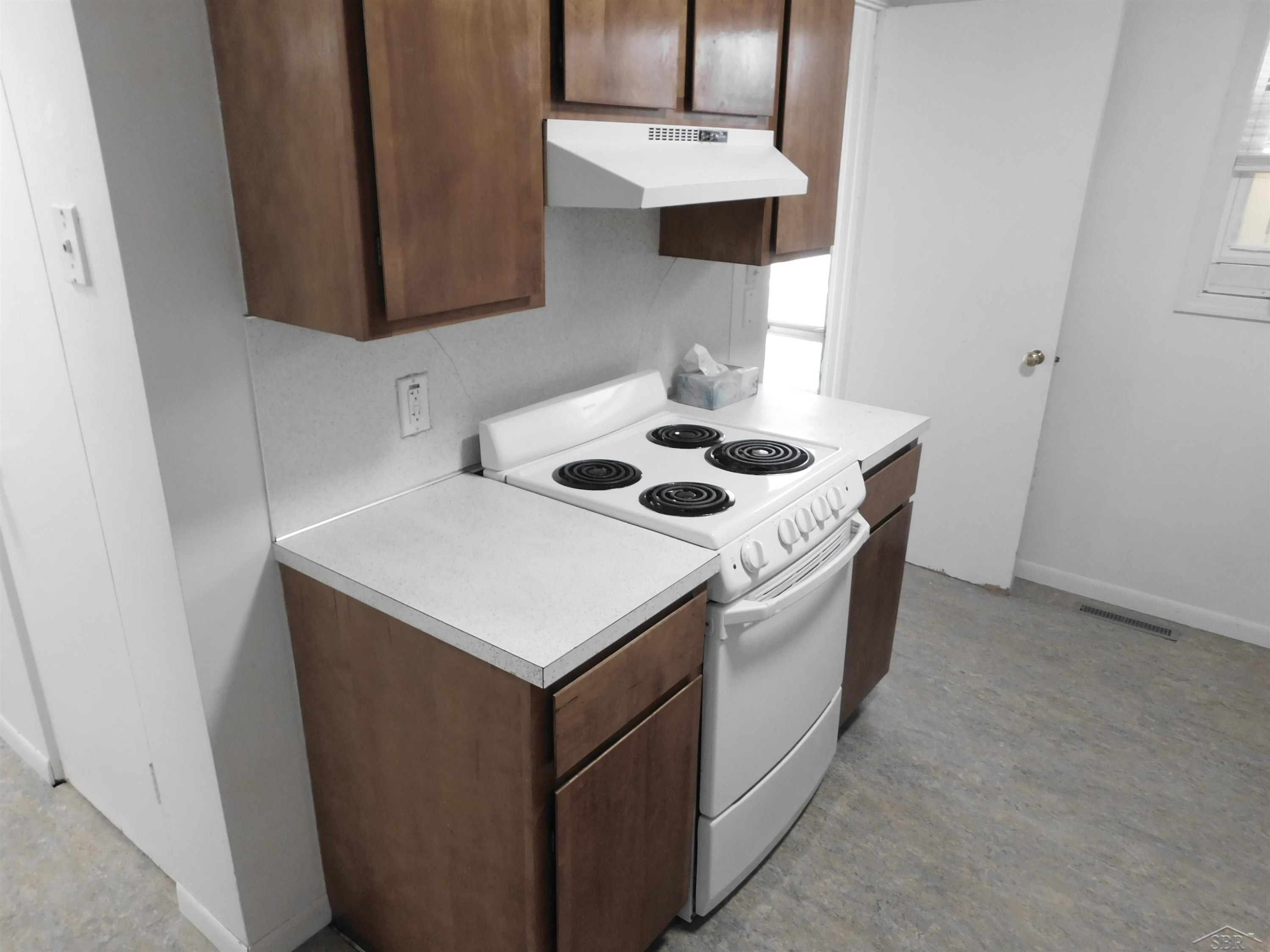 923 Fraser Street, Bay City, MI 48708 — Photo 9