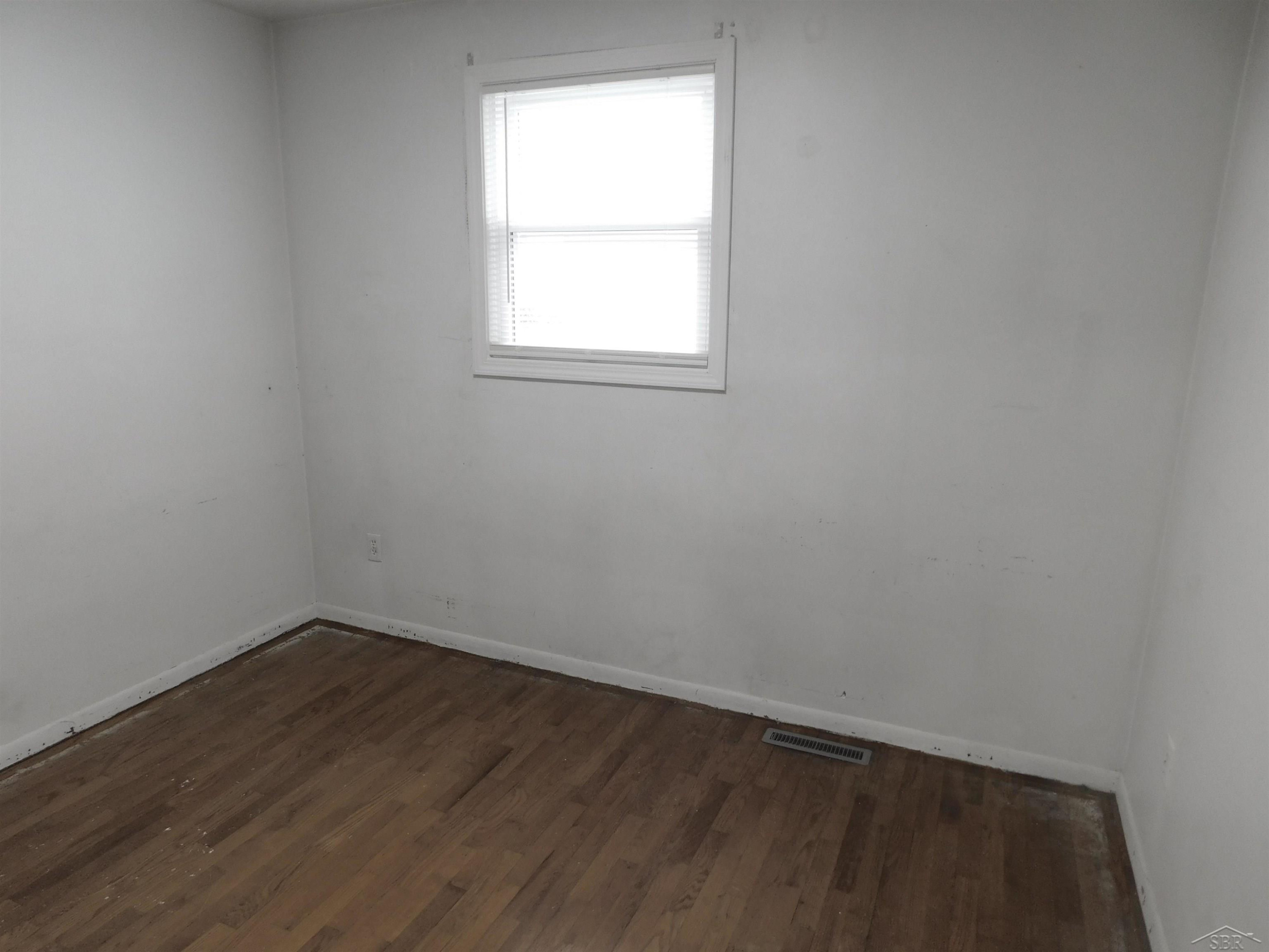 923 Fraser Street, Bay City, MI 48708 — Photo 12