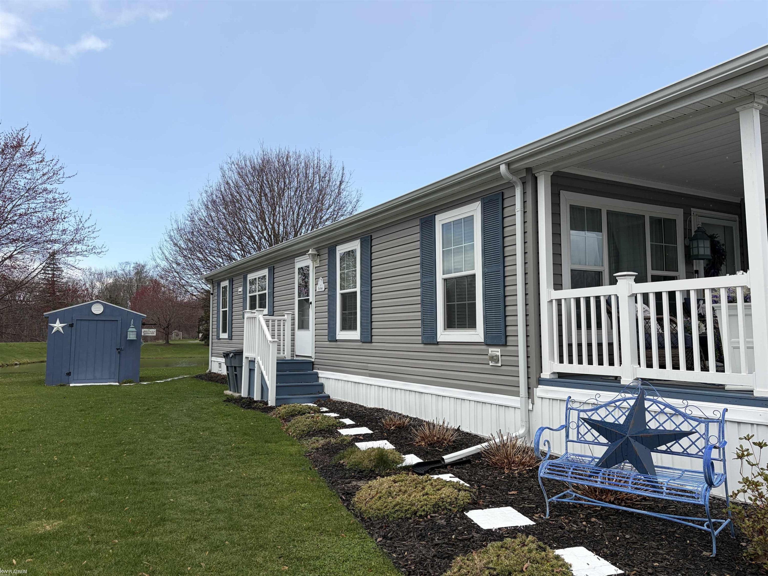 369 Red Pine Drive, Flint, MI 48506 — Photo 4