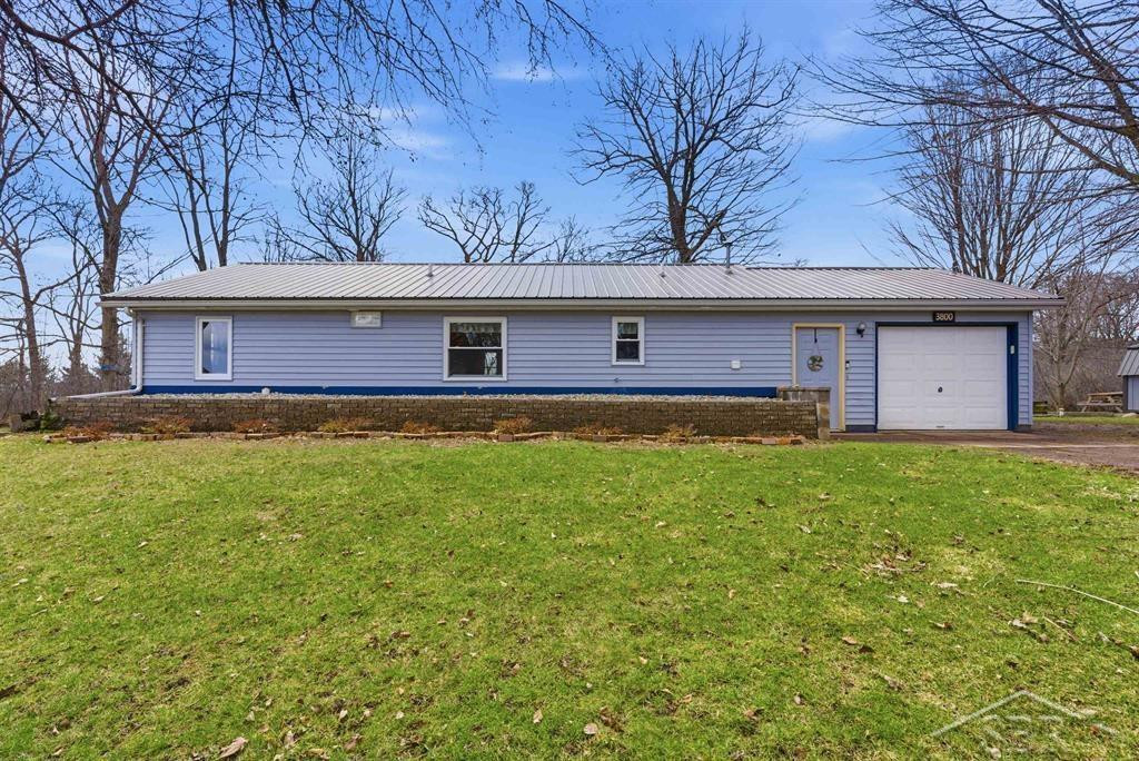 3800 E Vernon Road, Rosebush, MI 48878 — front exterior