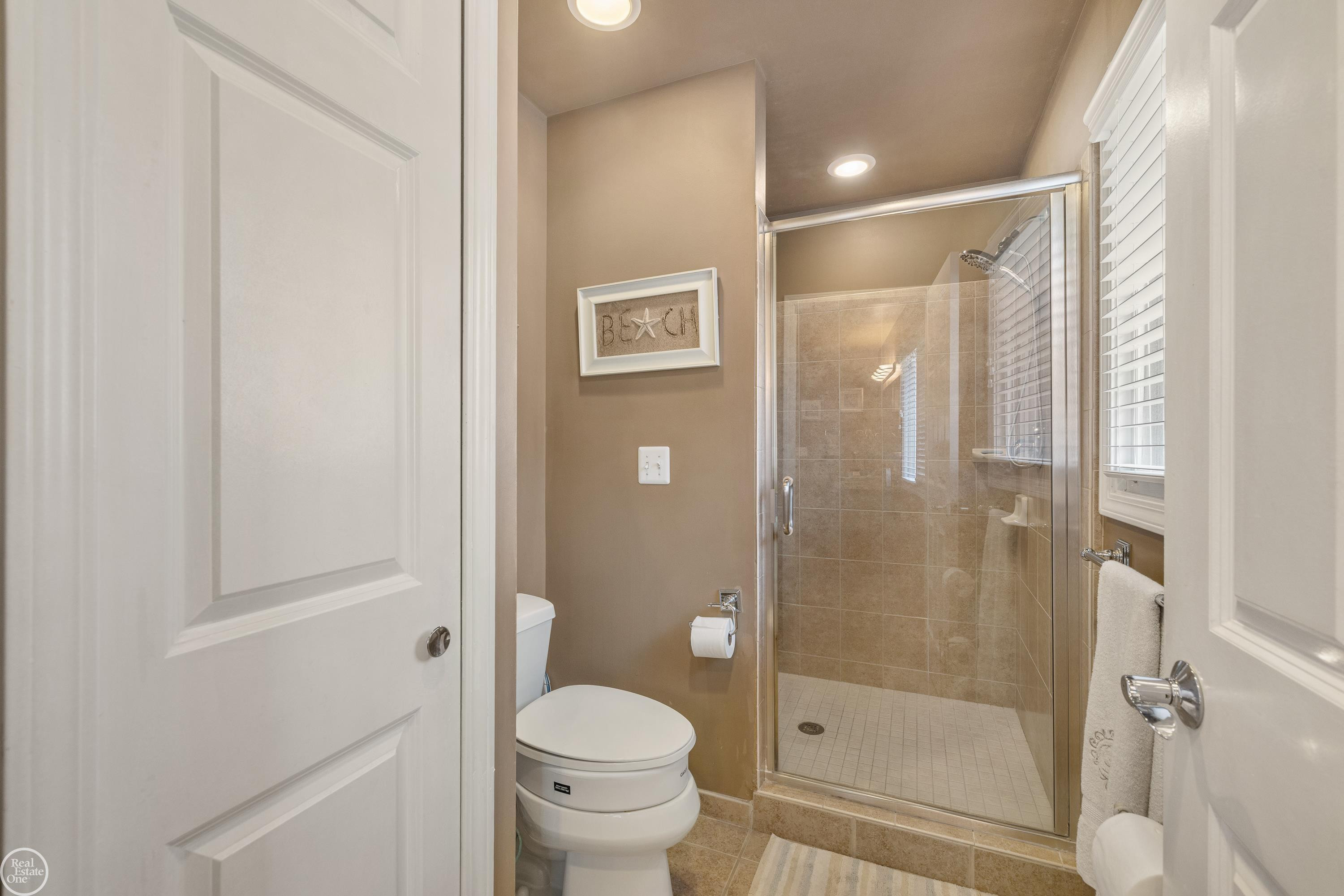 28014 Ashland Avenue, MI — Photo 37