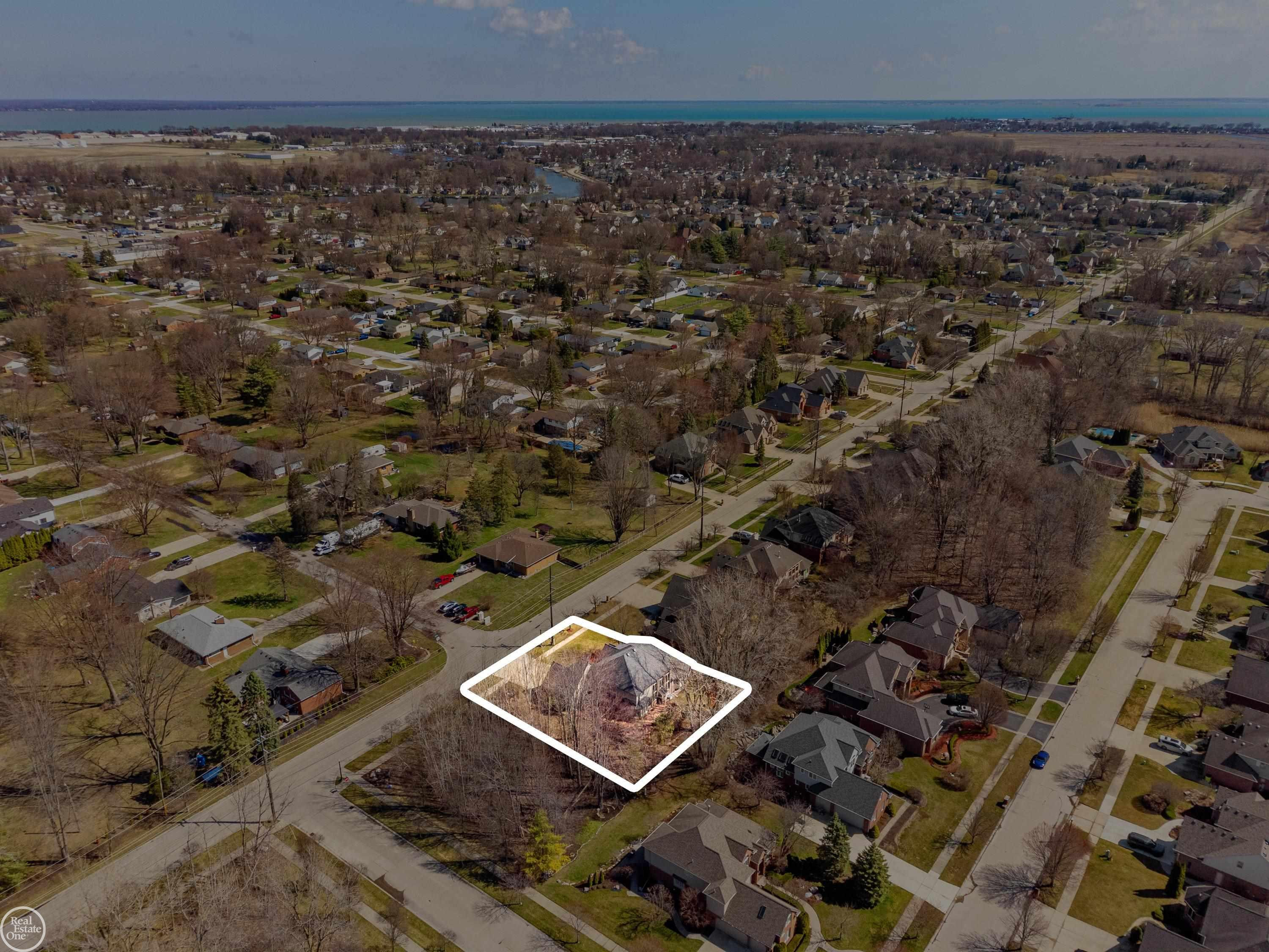 28014 Ashland Avenue, MI — Photo 80