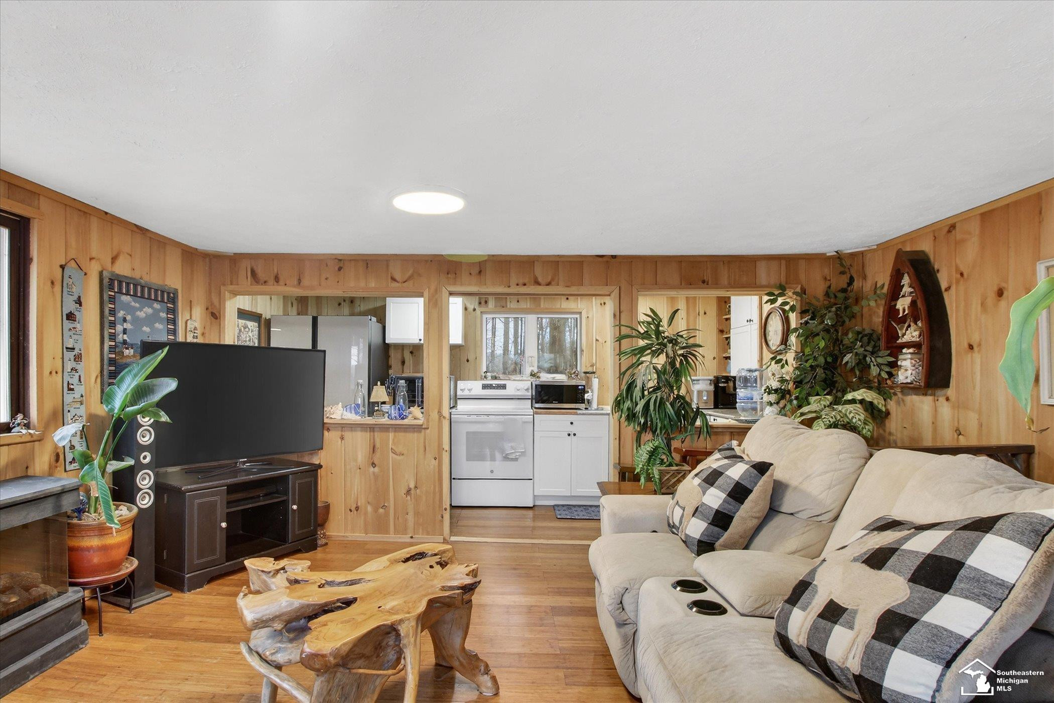 14166 Hicks Lake Drive, Evart, MI 49631 — Photo 11