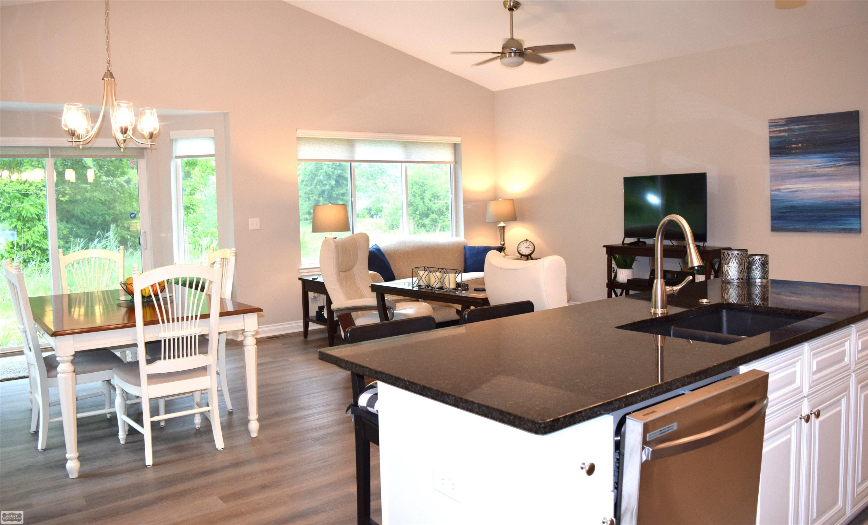 47043 Brookview Drive, New Baltimore, MI 48047 — Photo 7