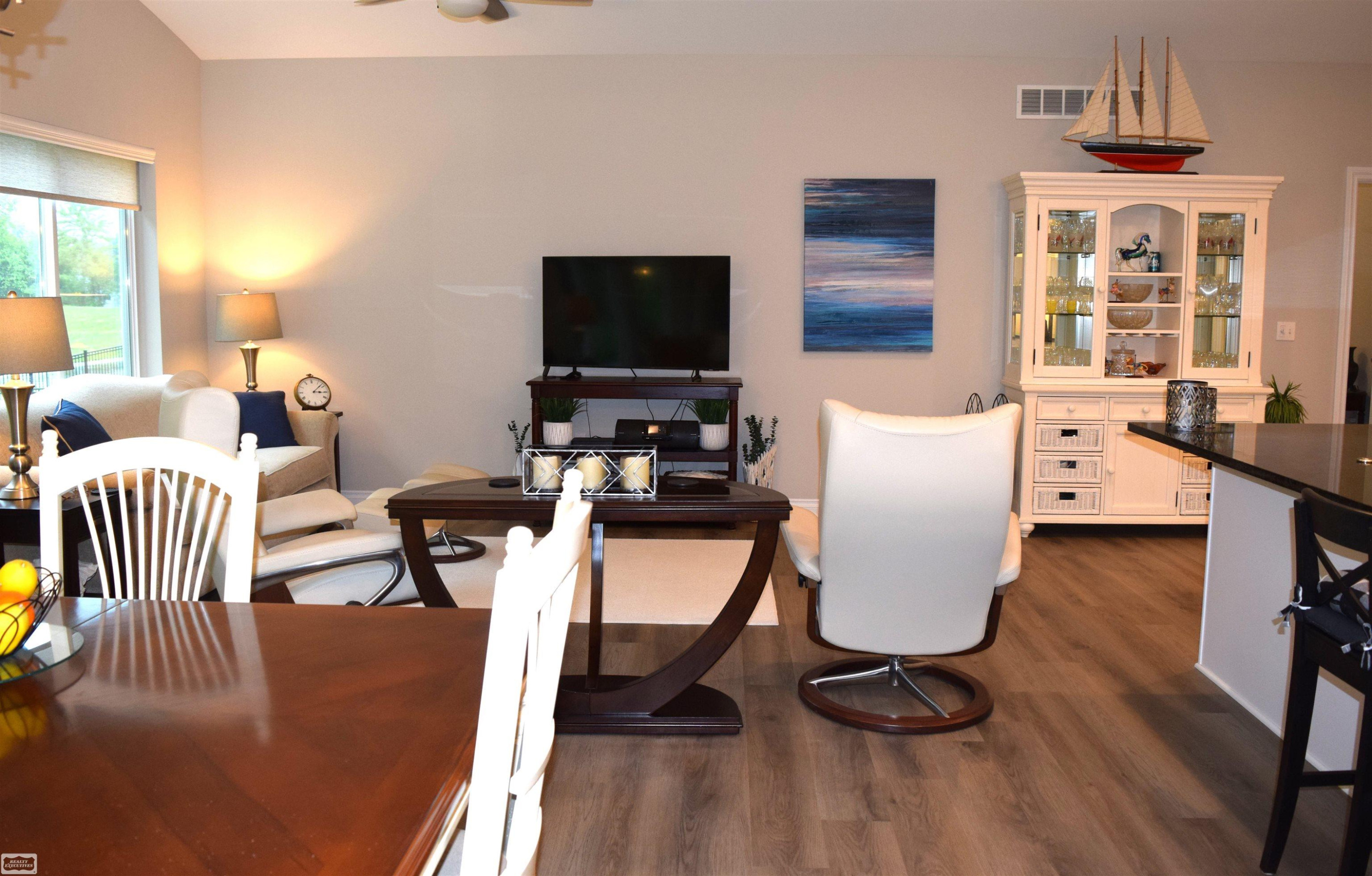 47043 Brookview Drive, New Baltimore, MI 48047 — Photo 8