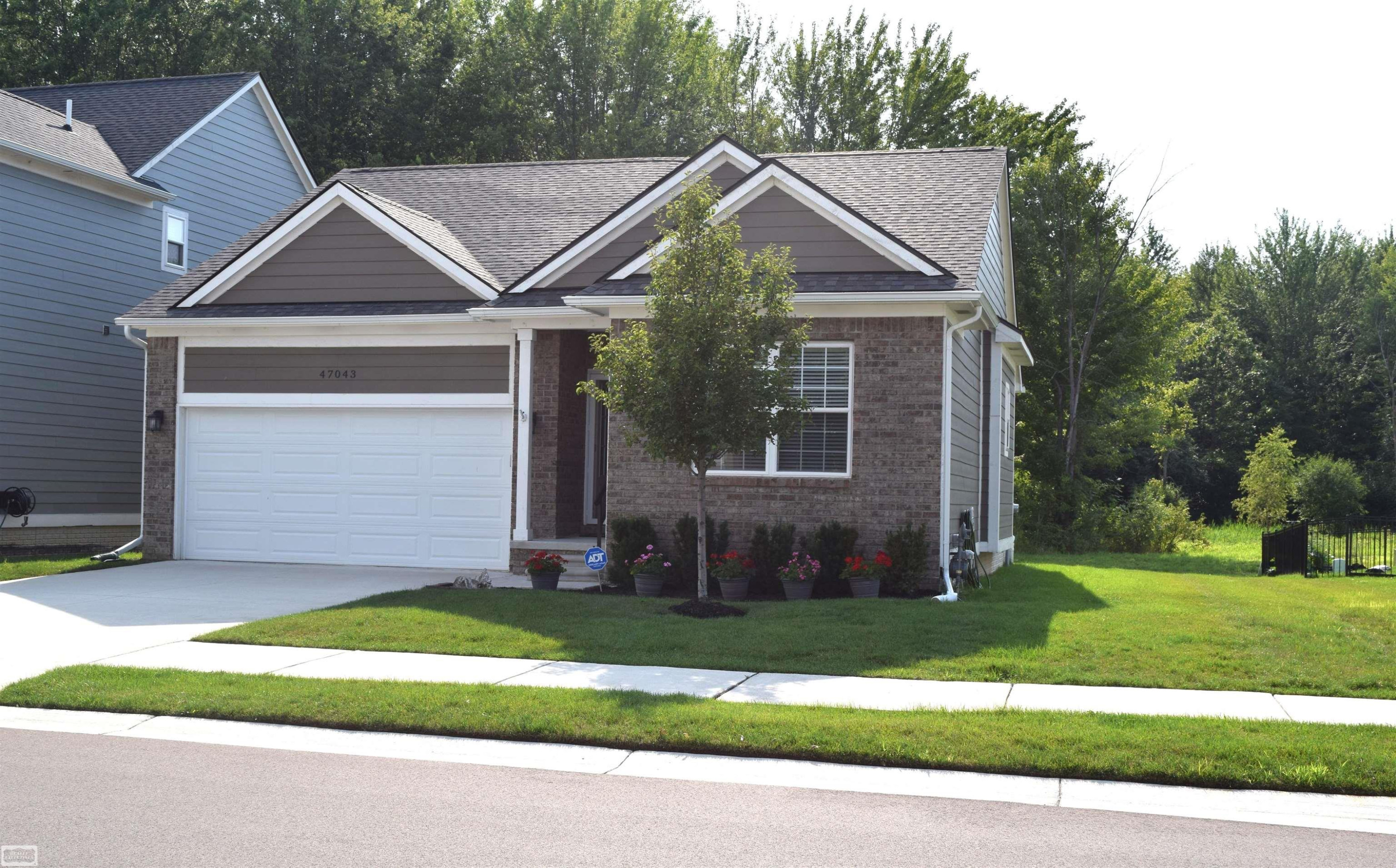 47043 Brookview Drive, New Baltimore, MI 48047 — Photo 25