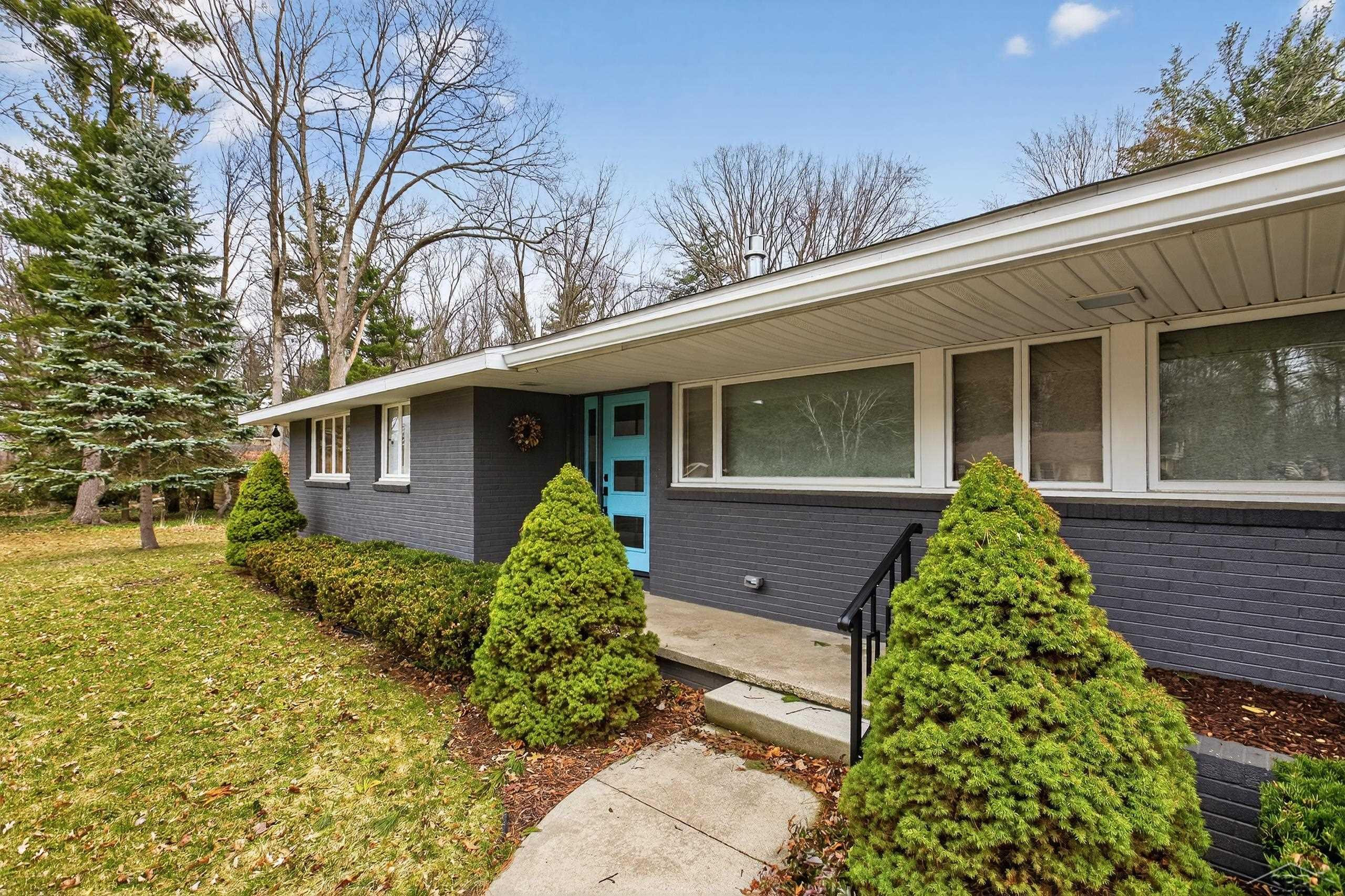 4914 Campau Drive, Midland, MI 48640 — Photo 2