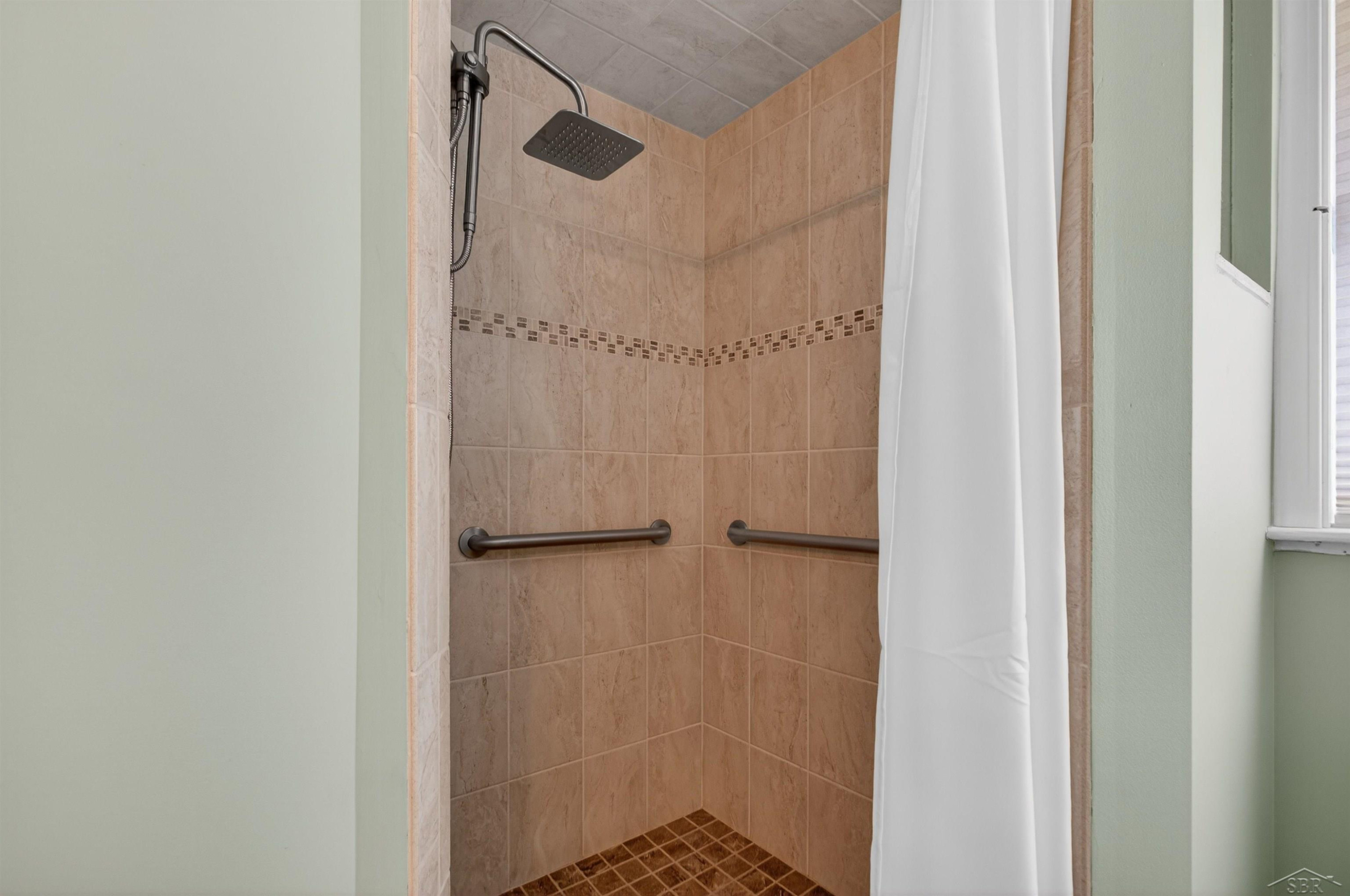 4914 Campau Drive, Midland, MI 48640 — Photo 23