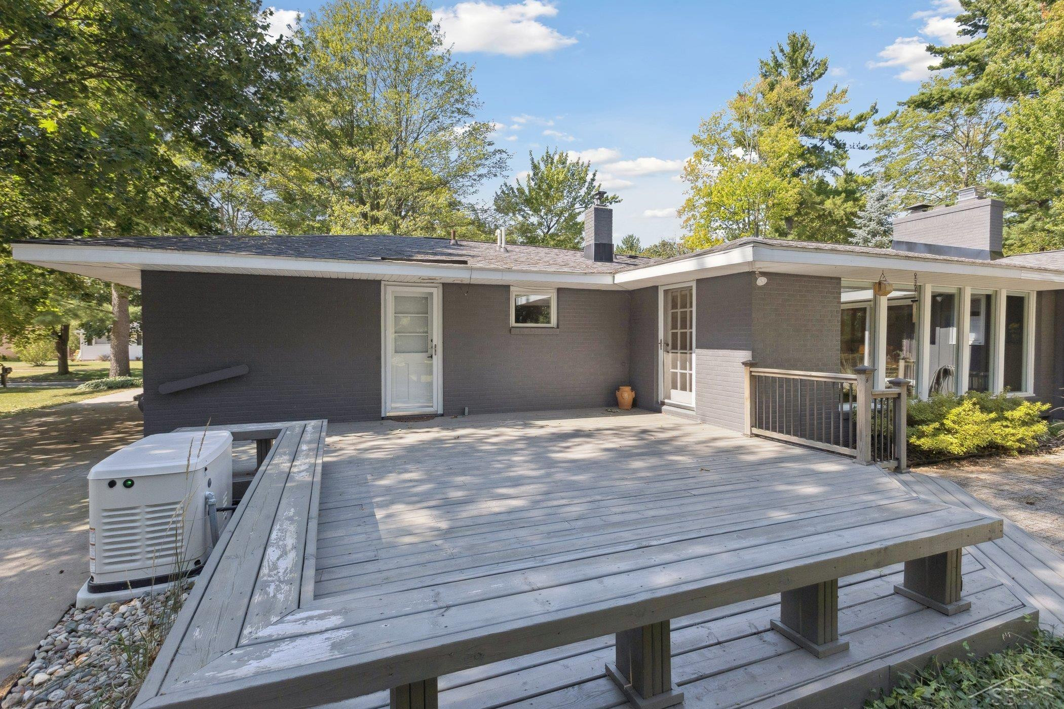 4914 Campau Drive, Midland, MI 48640 — Photo 35