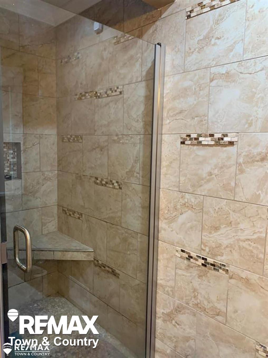 1260 Springborrow Drive, Flint, MI 48532 — Photo 36